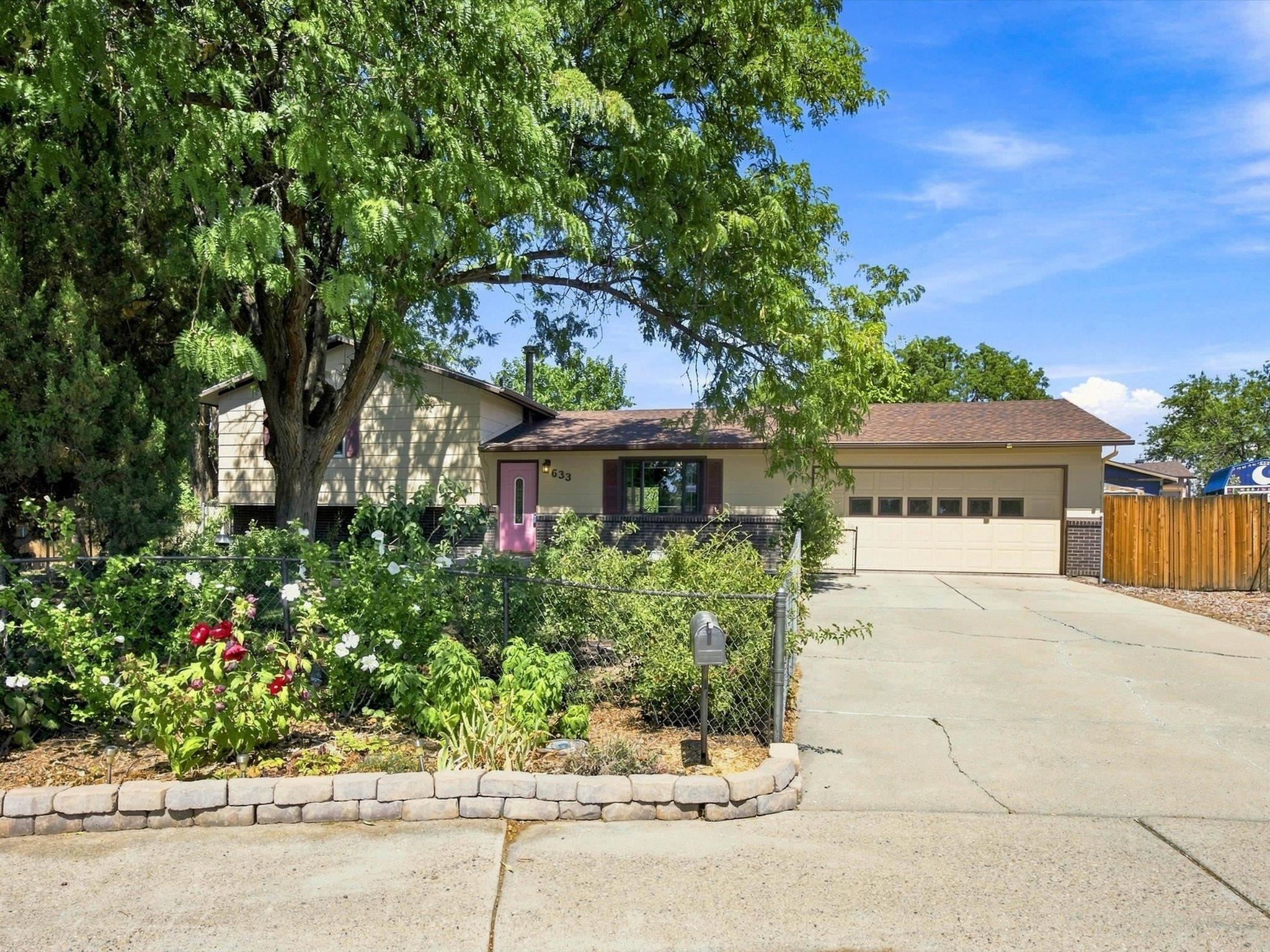 633 Sparn Court — photo