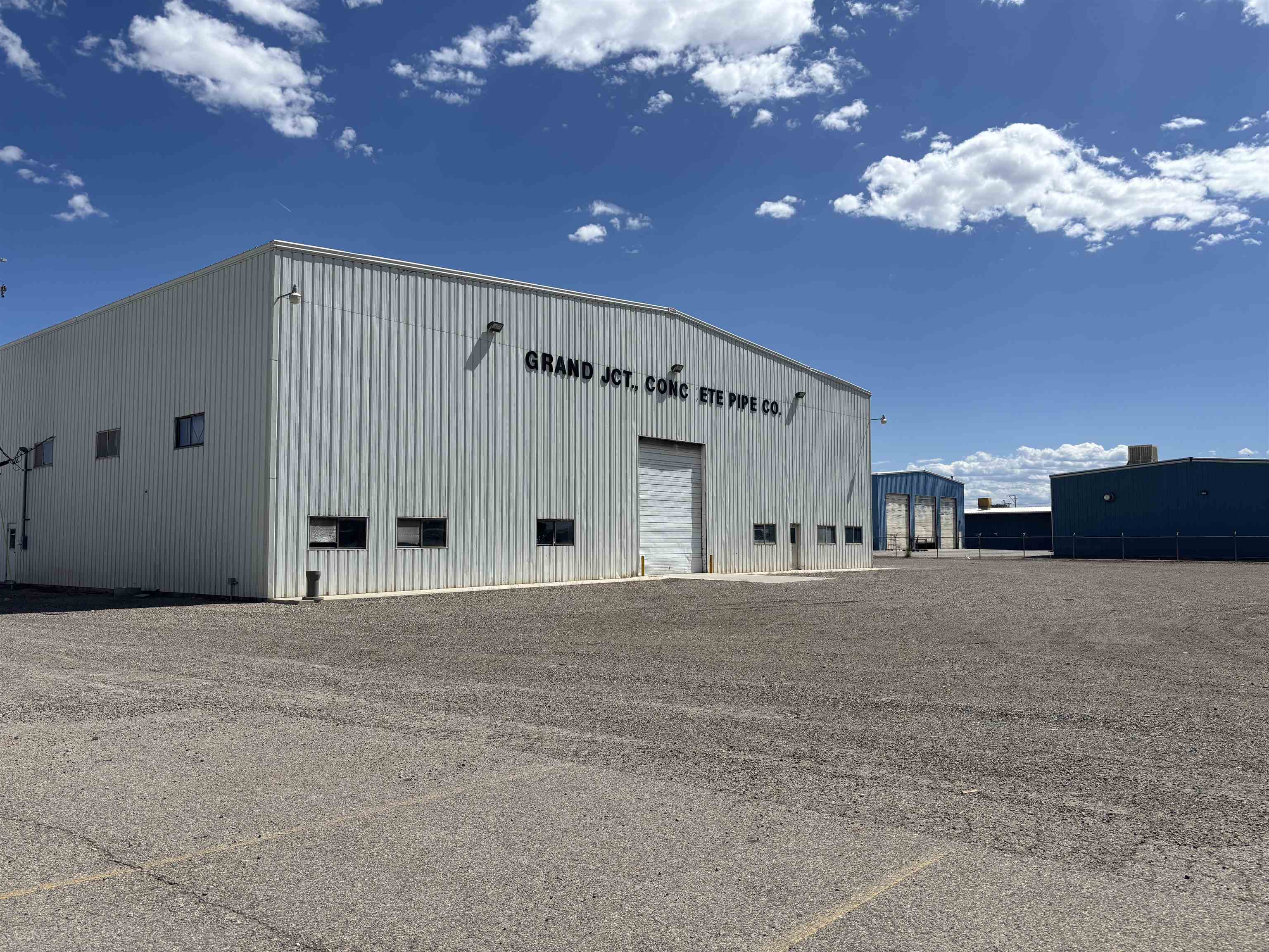 2868 I-70 Business Loop East Bldg — photo
