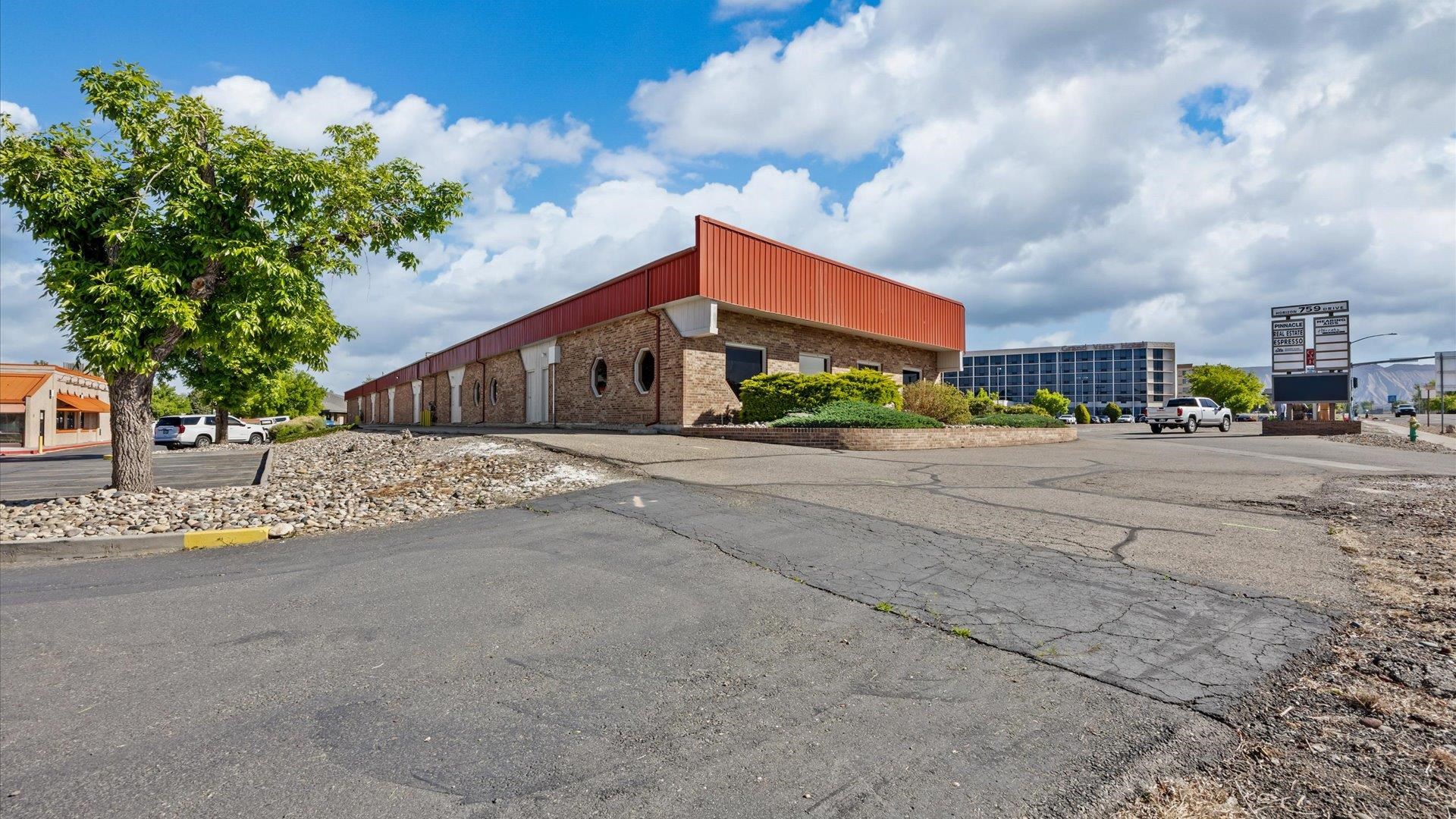 759 Horizon Drive I-J — photo