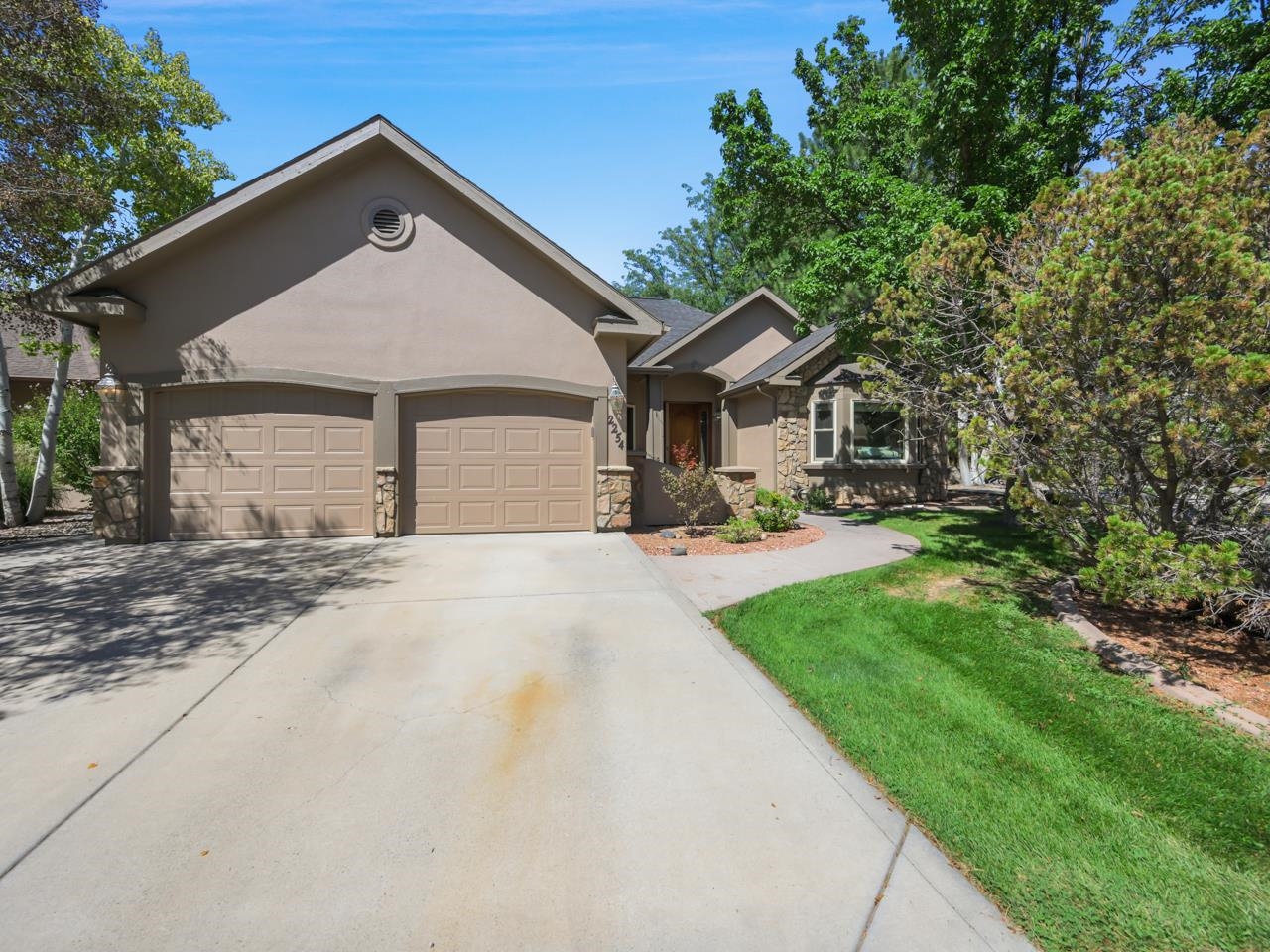 2254 Sparrow Court — photo