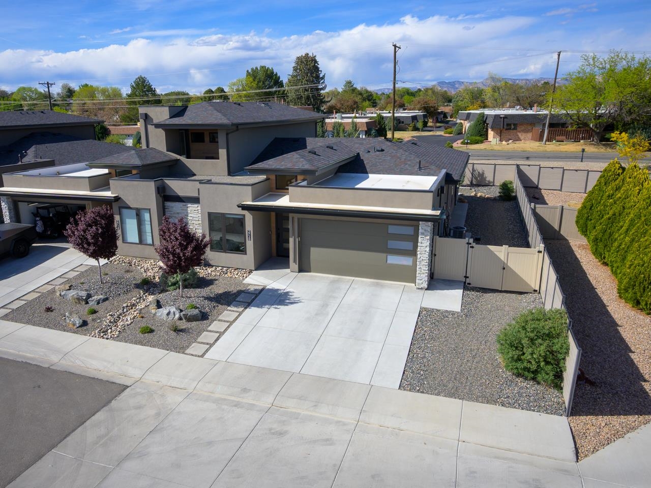 2720 Centercliff Drive — photo