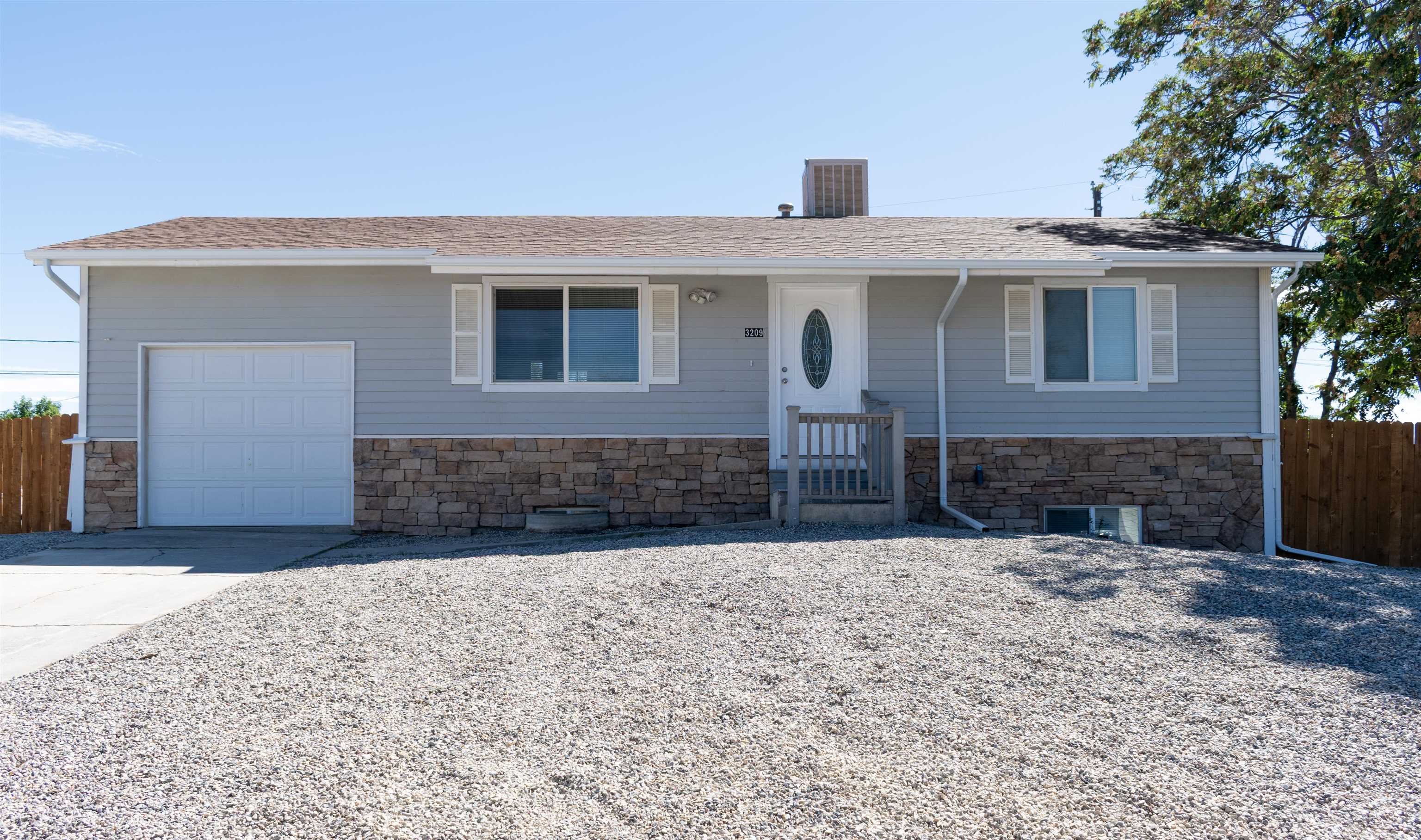 3209 W White Circle — photo