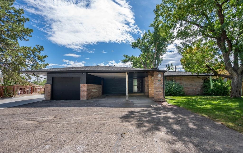 299 Bookcliff Court — photo
