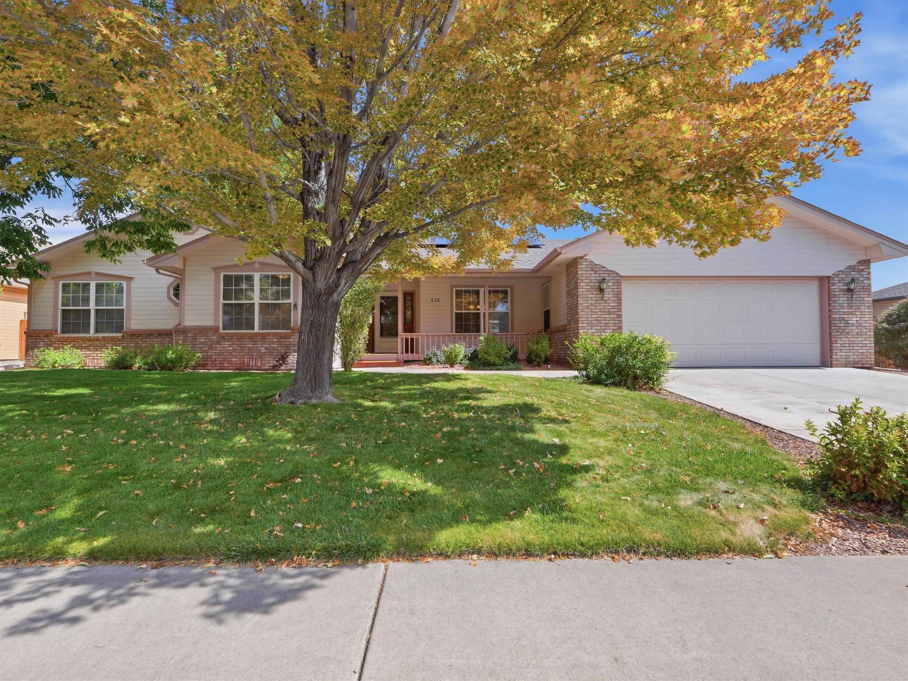 638 W Pagosa Drive — photo
