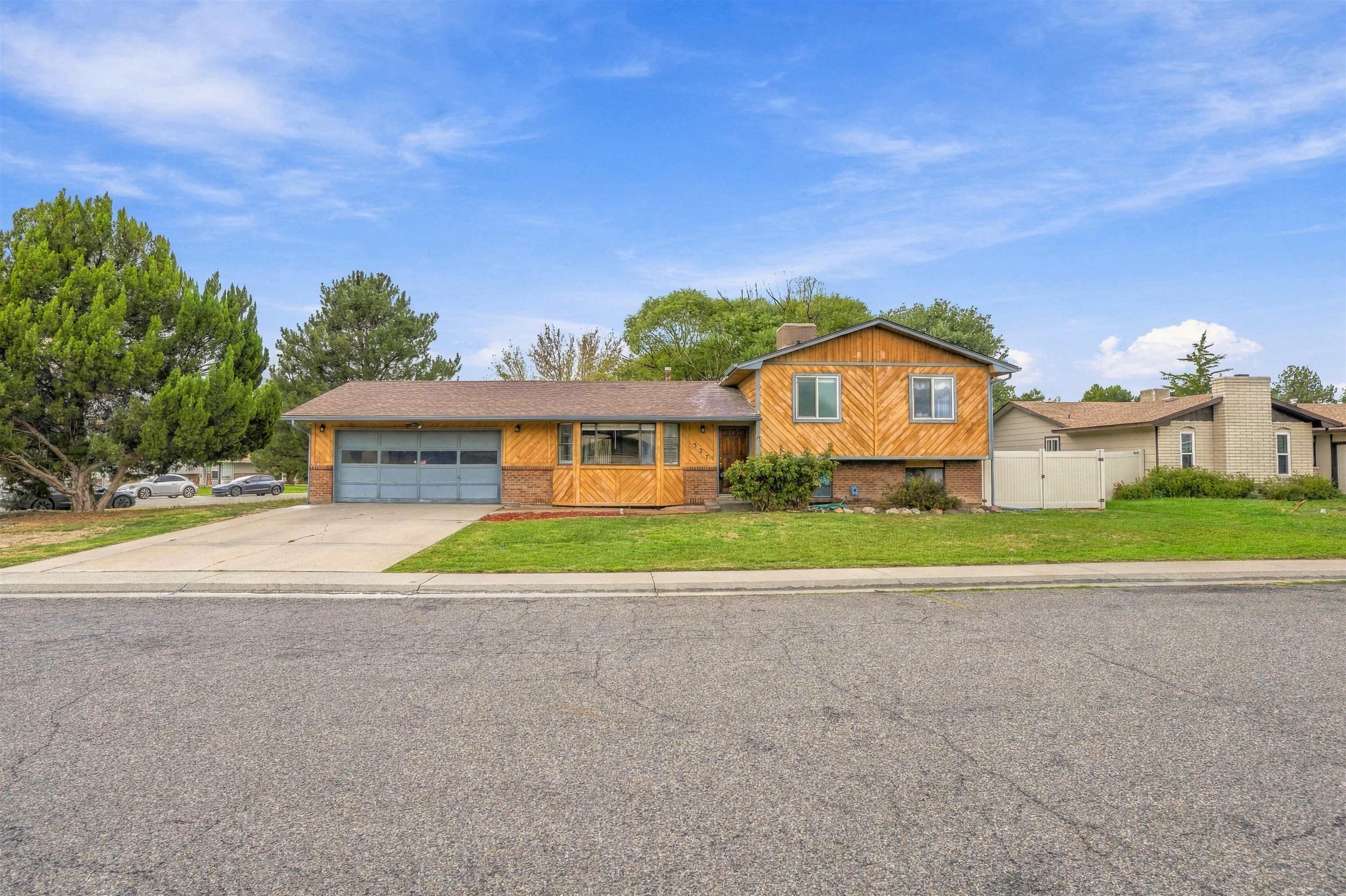 527 Kirby Drive — photo