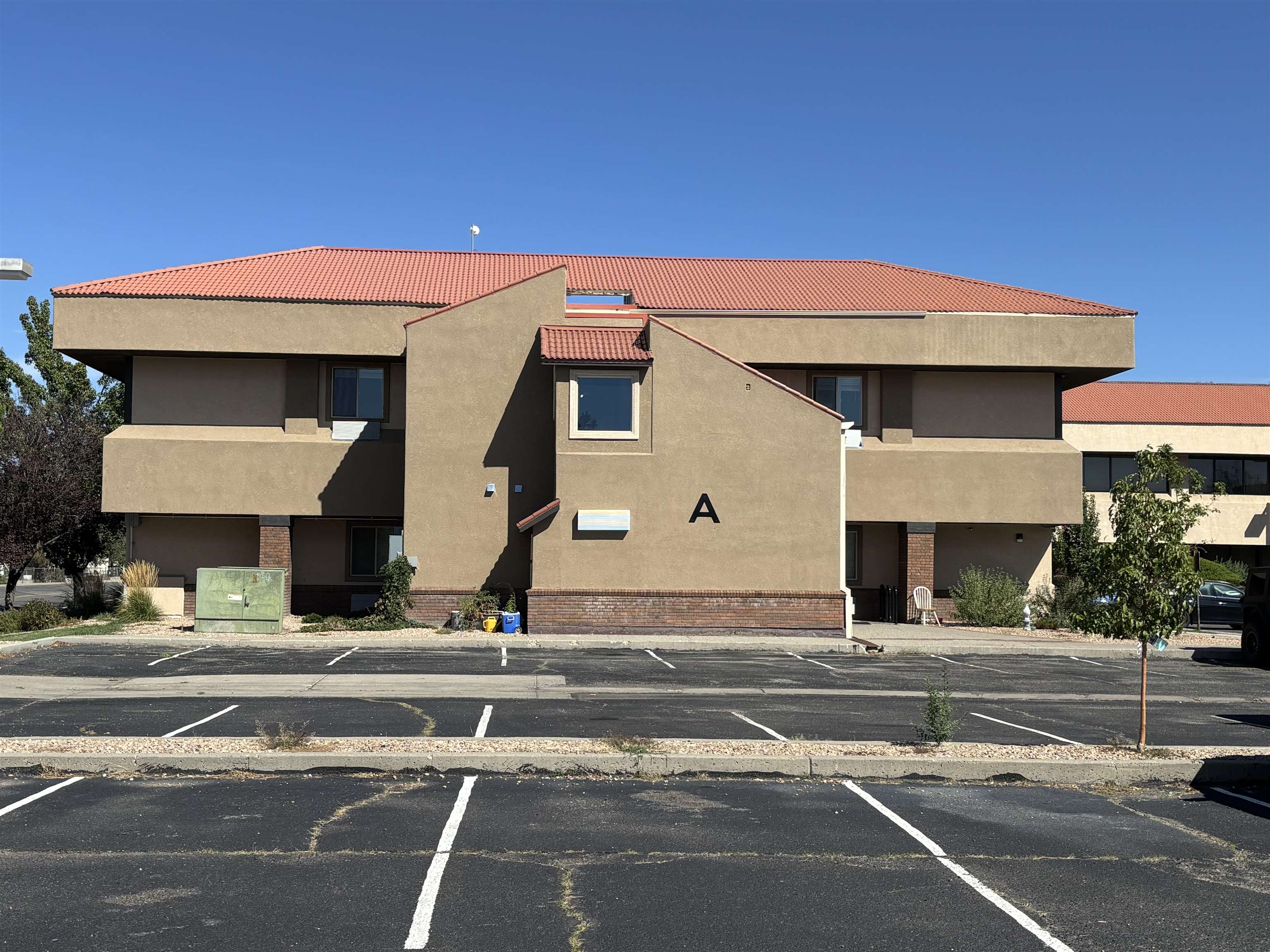518 28 Road Building a 101 — photo