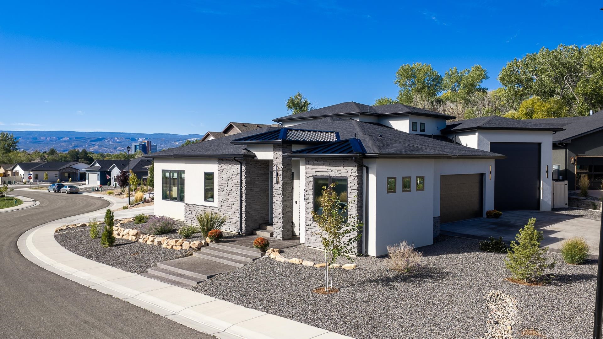 673 Brodie Court — photo