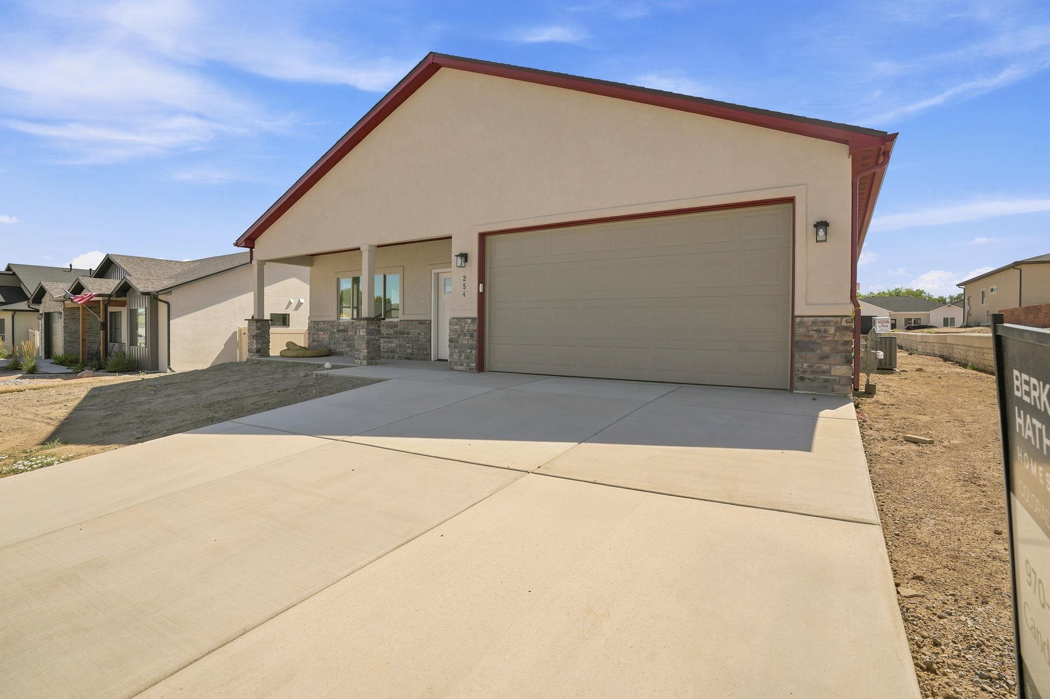 255 Brooke Lane — photo