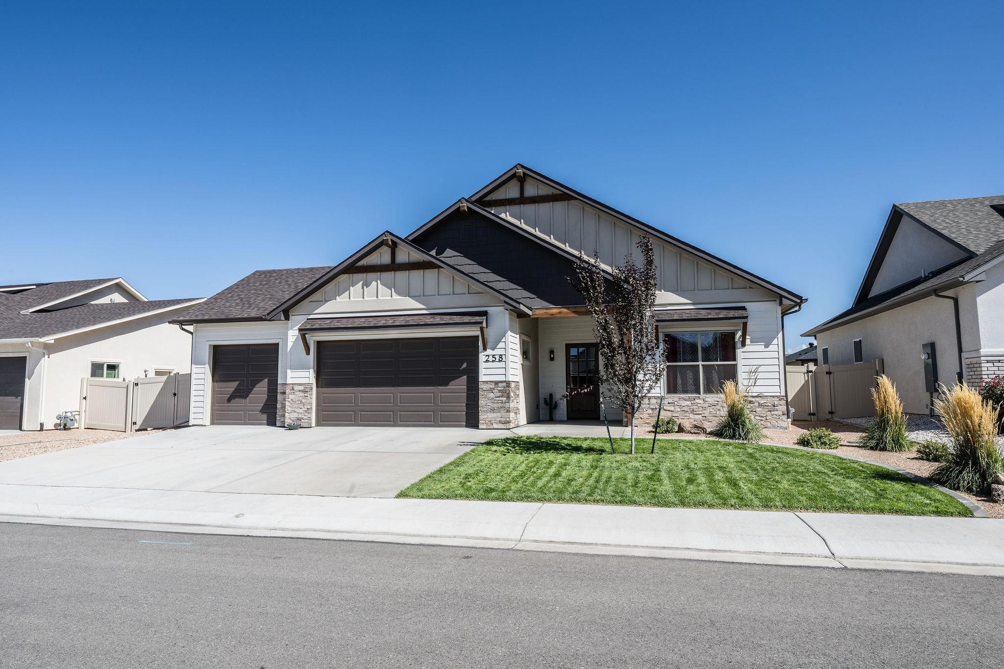 258 Maggie Drive — photo
