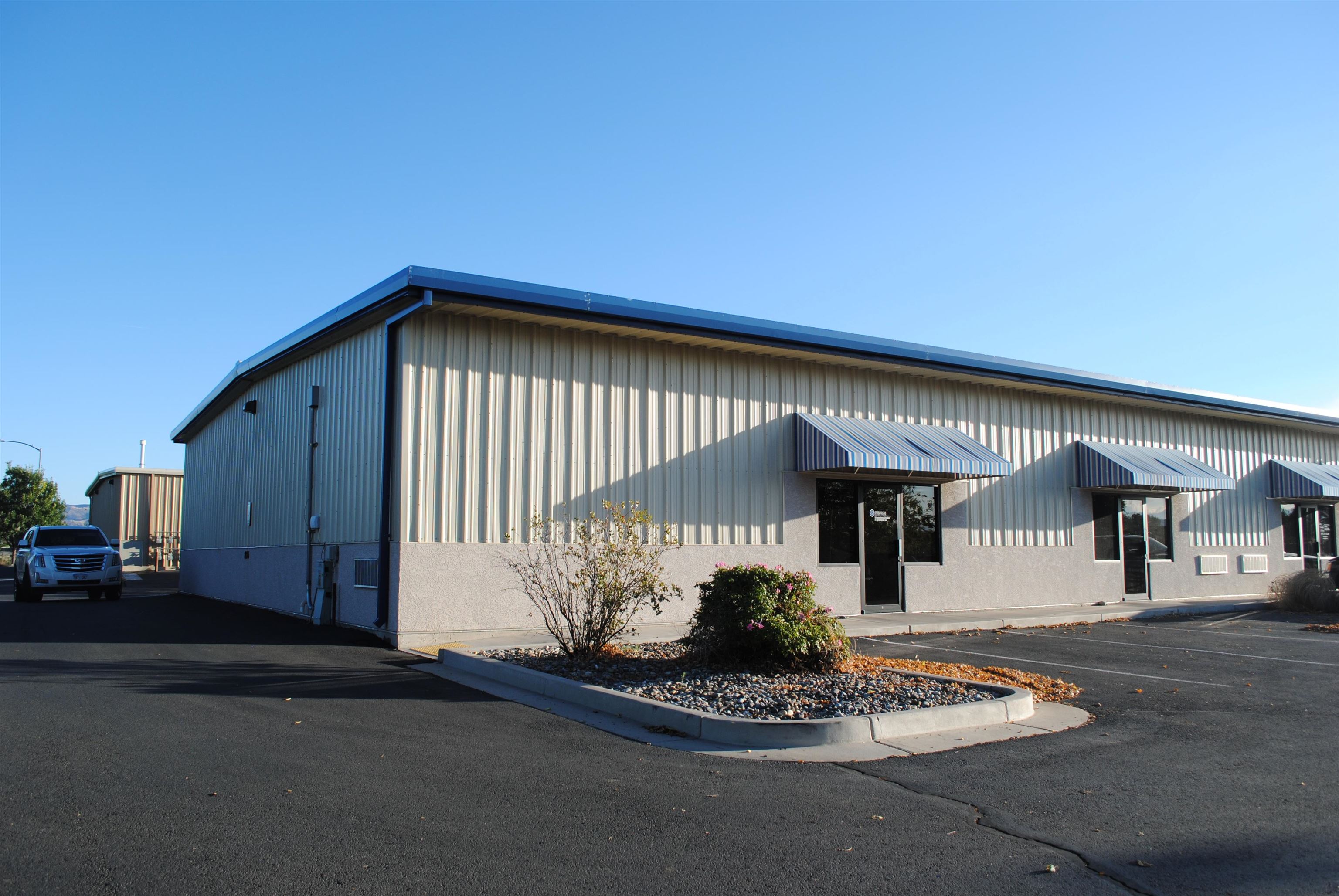 806 North Crest Drive 1 — photo