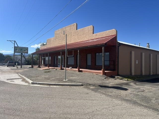 1605 S Highway 50 — photo