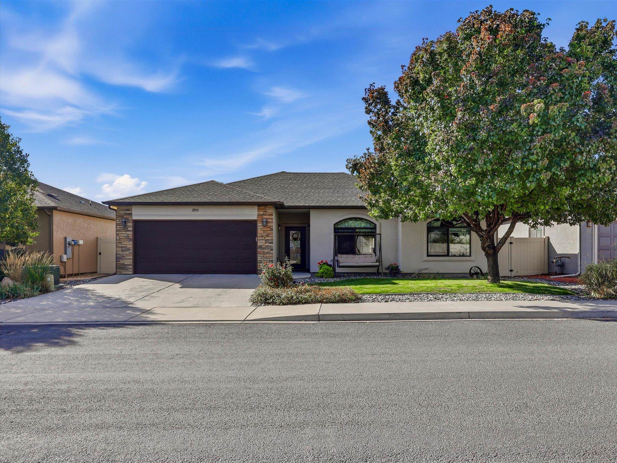 2913 Brodick Way — photo