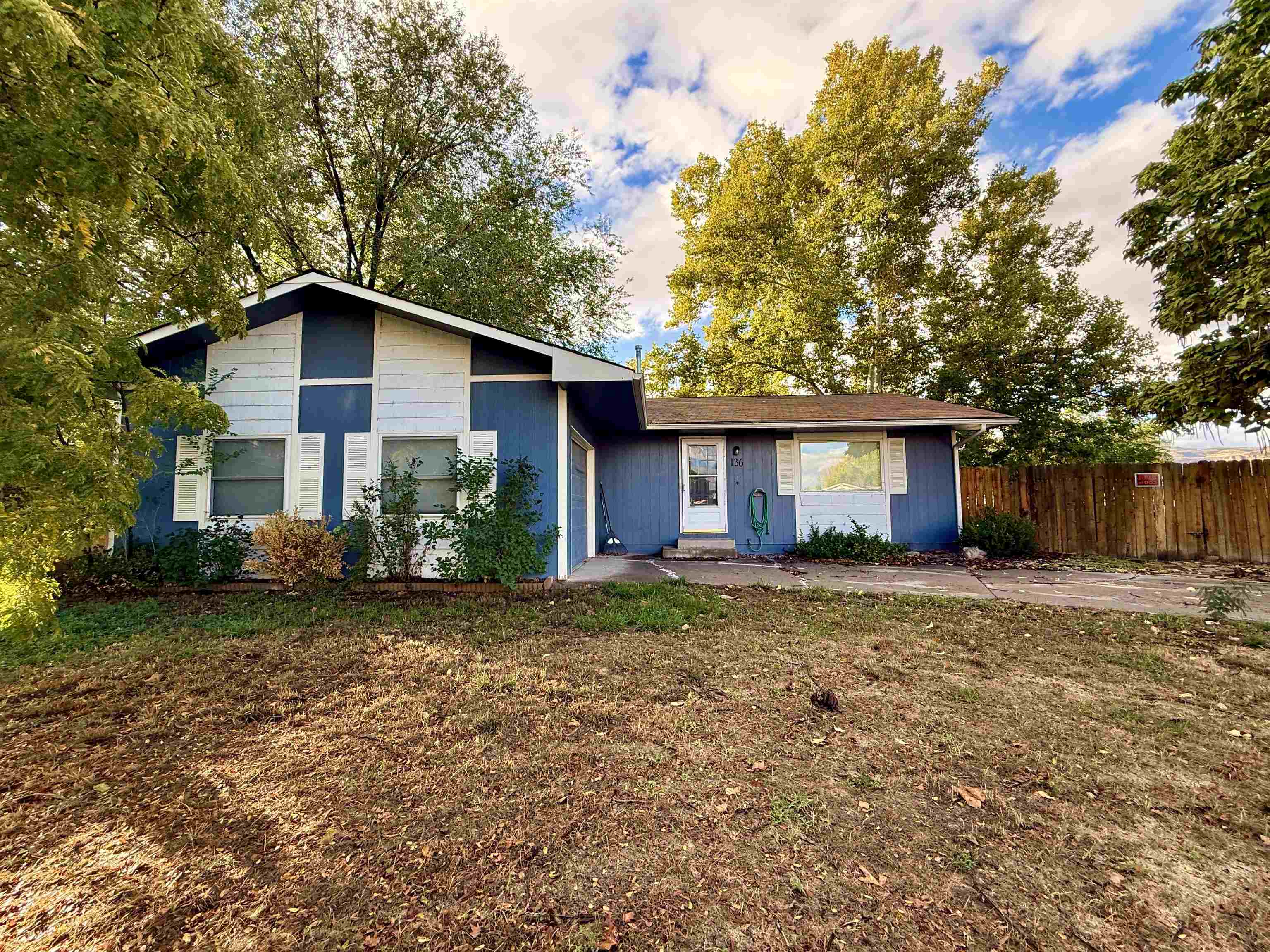 136 Heritage Court — photo