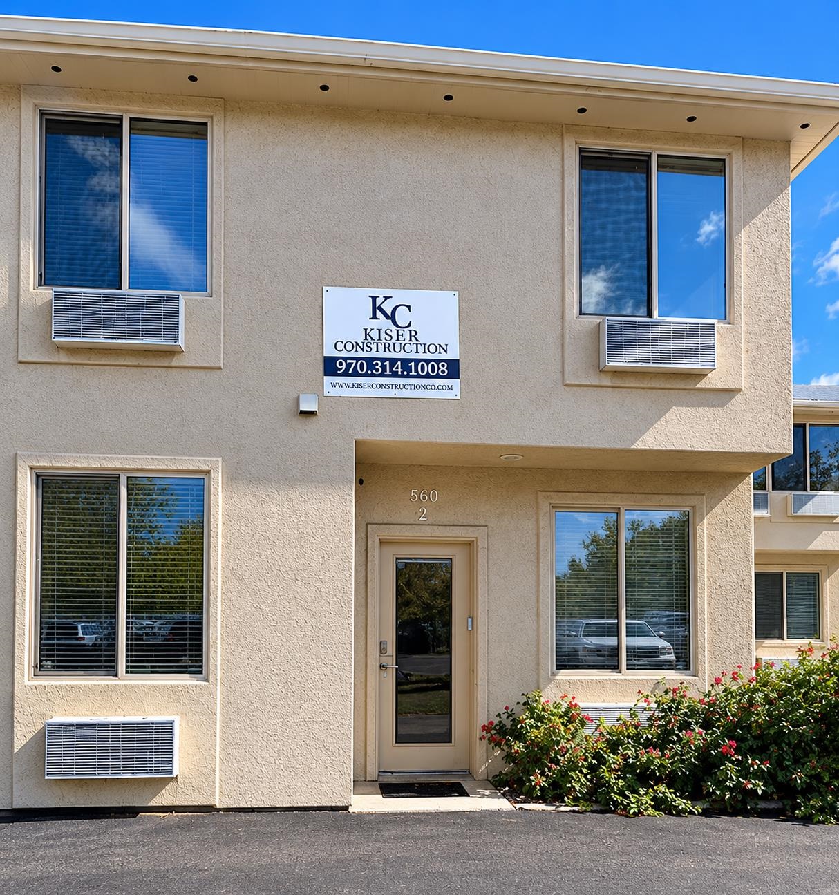 560 S Commercial Drive Unit 2 — photo
