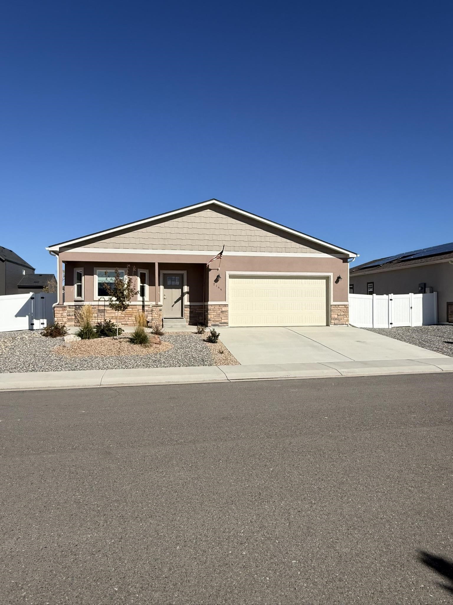 2144 Brookfield Drive — photo