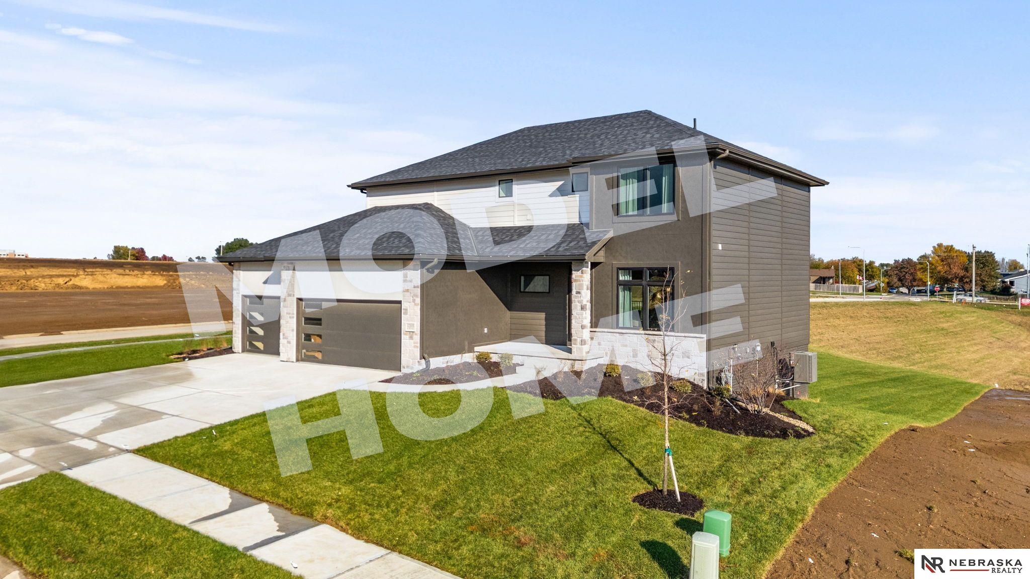 12205 S 85th Street — photo