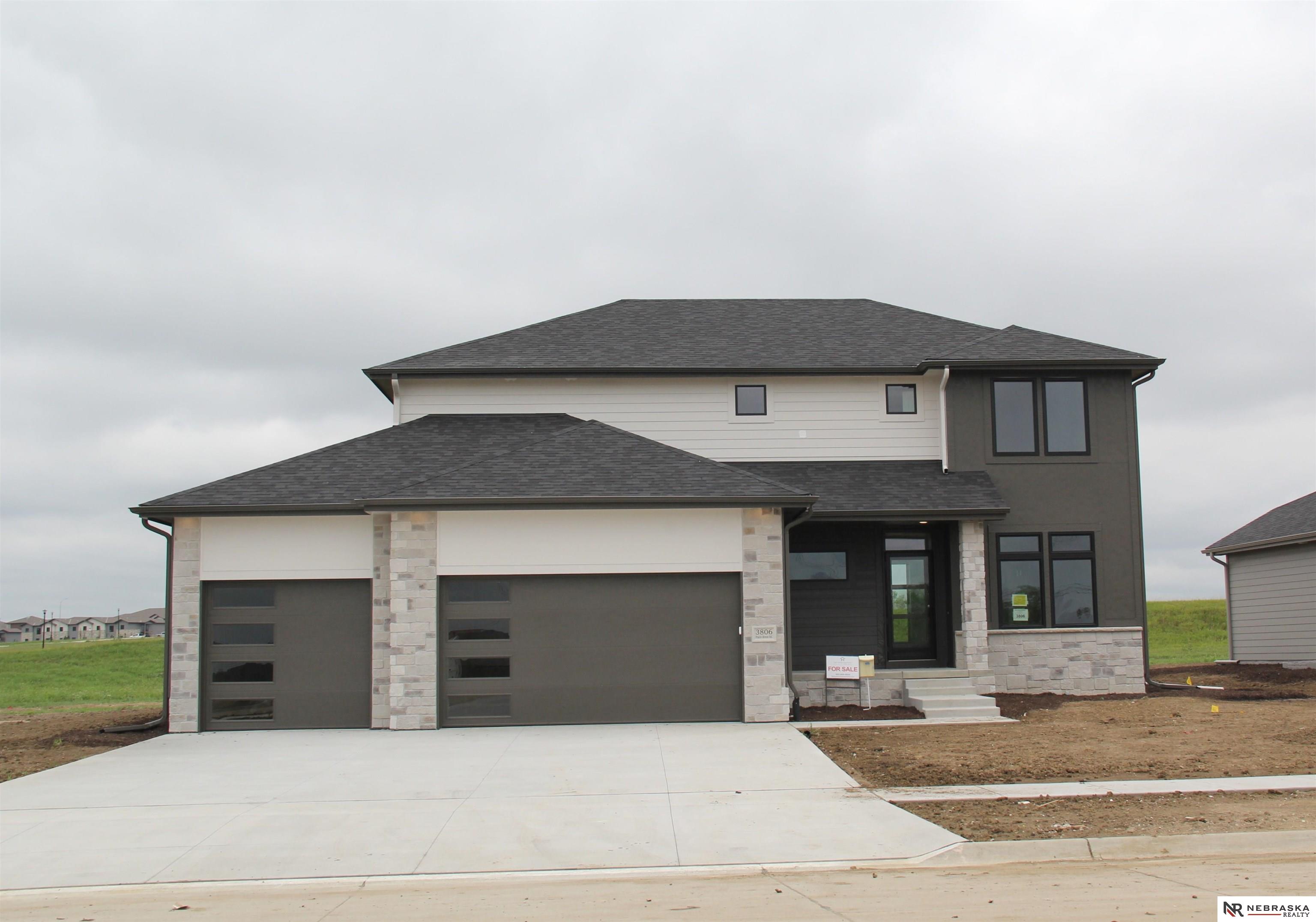 3806 Prairie Breeze Road — photo