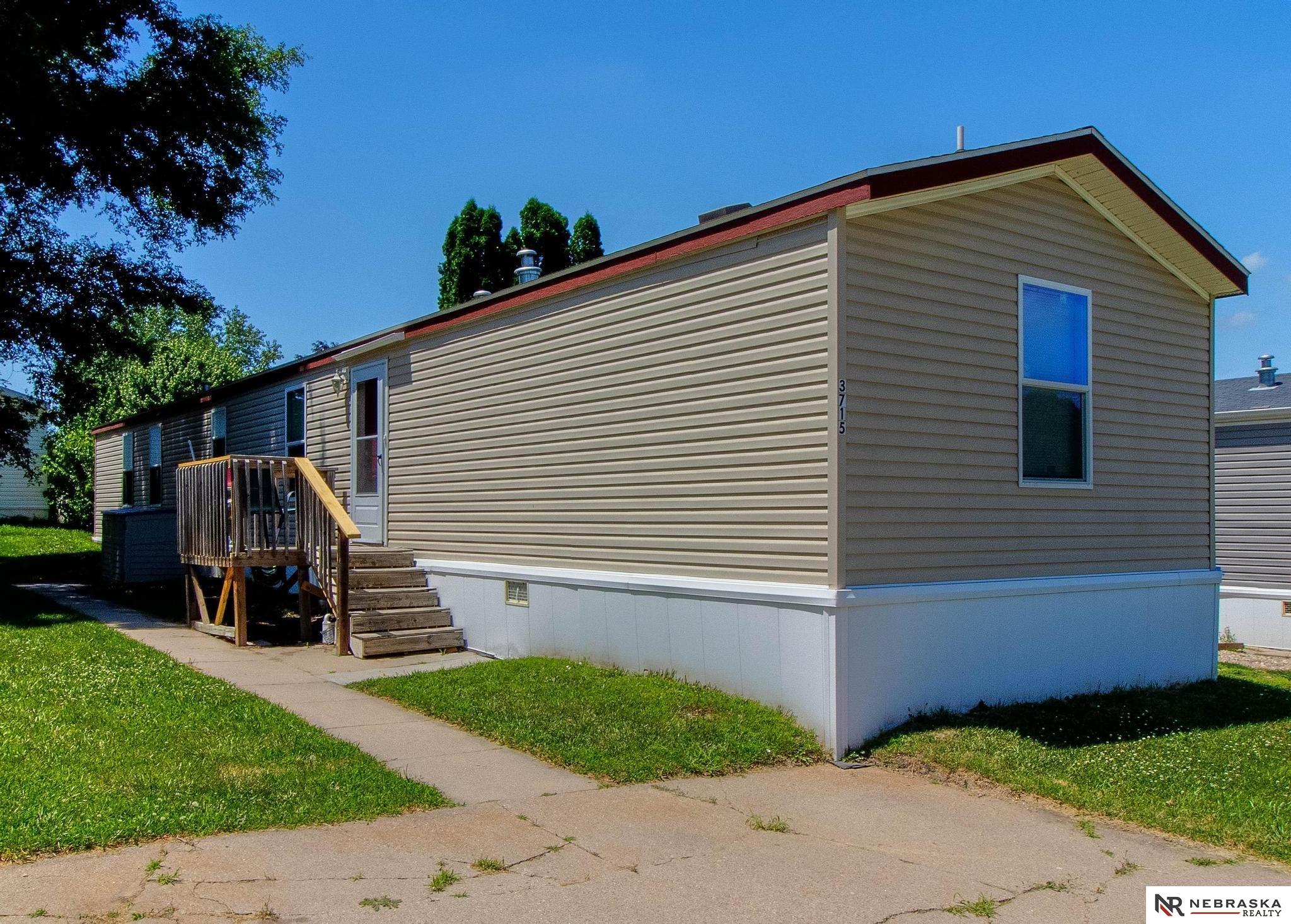 3715 NW Fairwood Court — photo