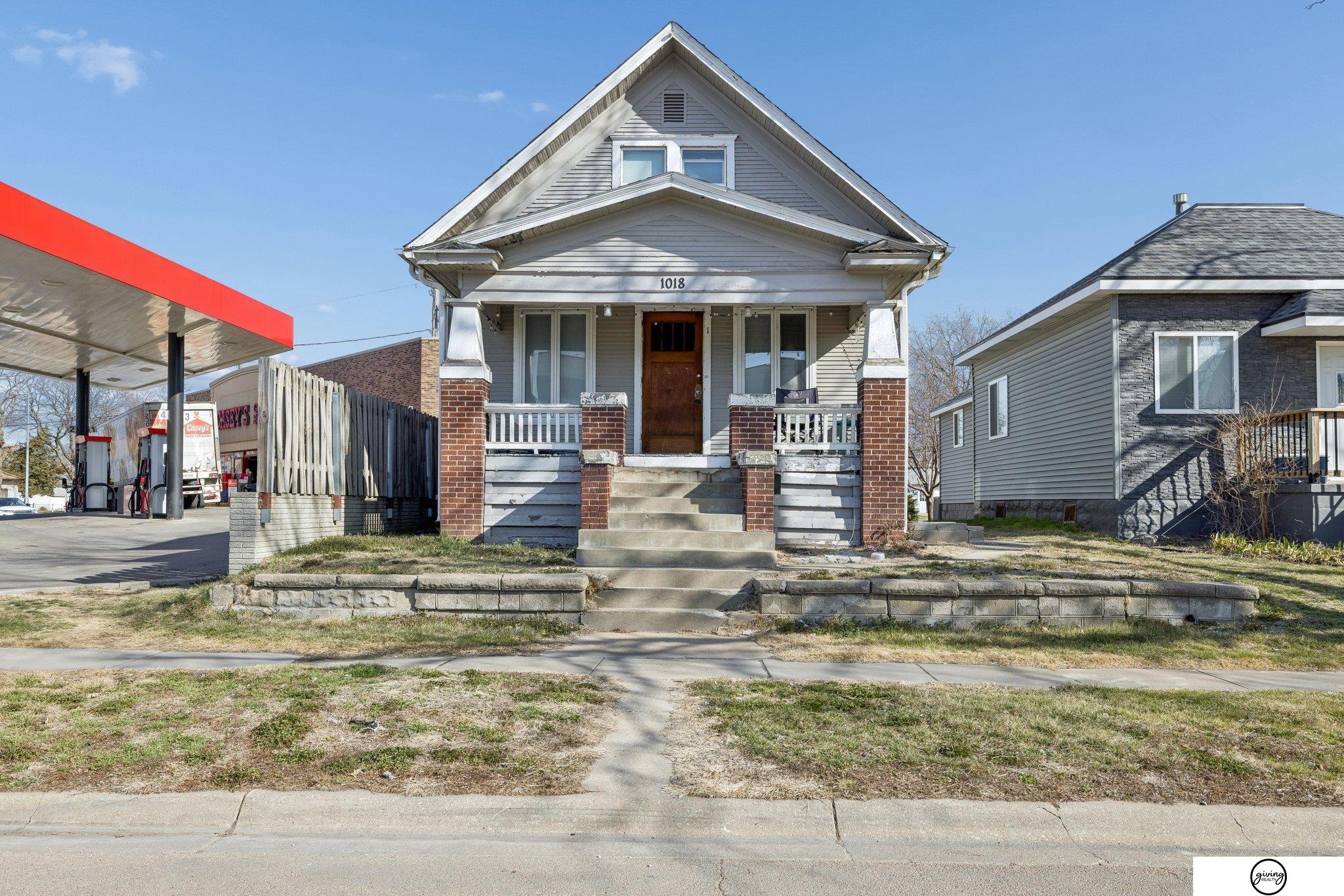 1018 Charleston Street — photo