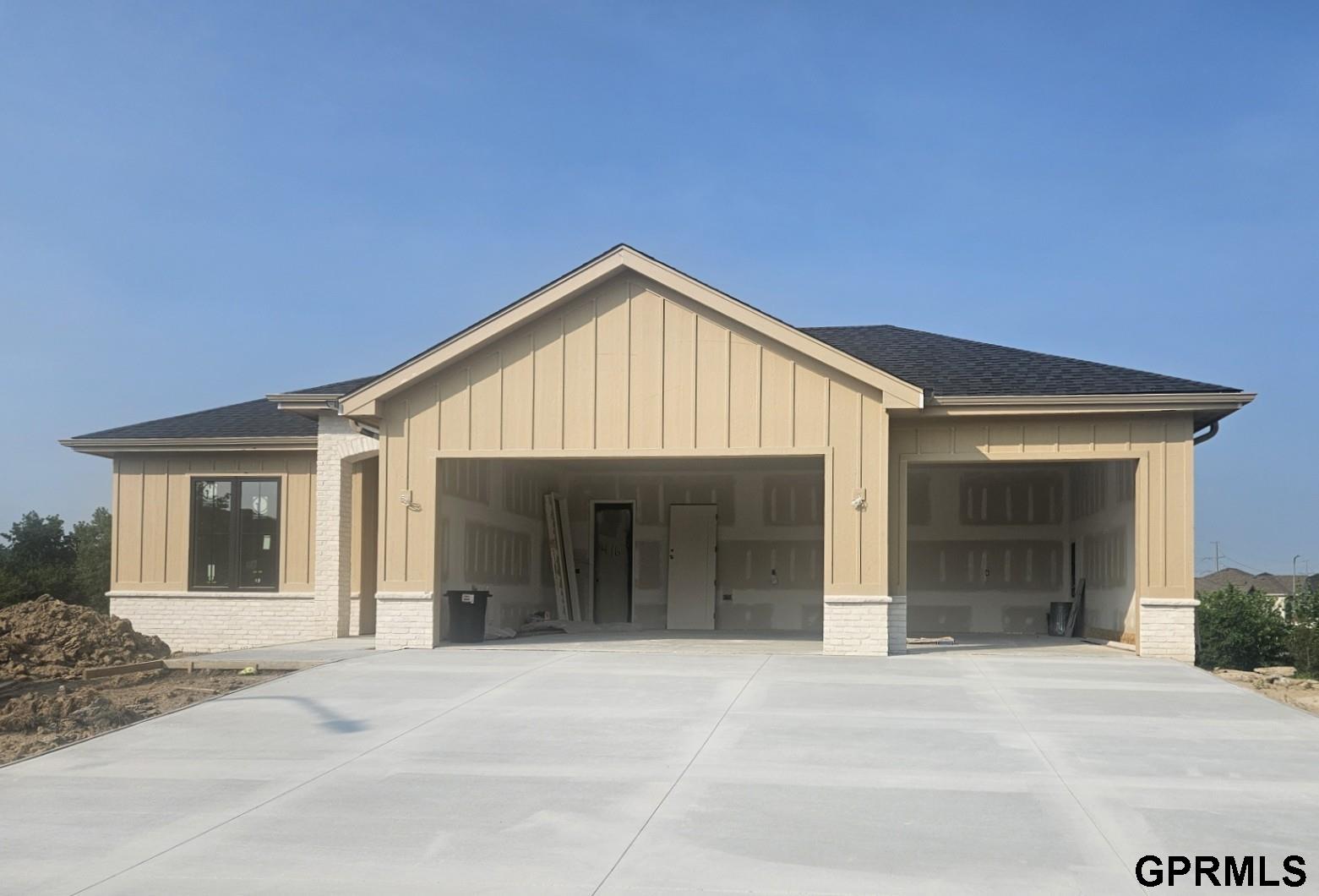 2094 N 182 Avenue Circle, Elkhorn NE 68022-000 — photo