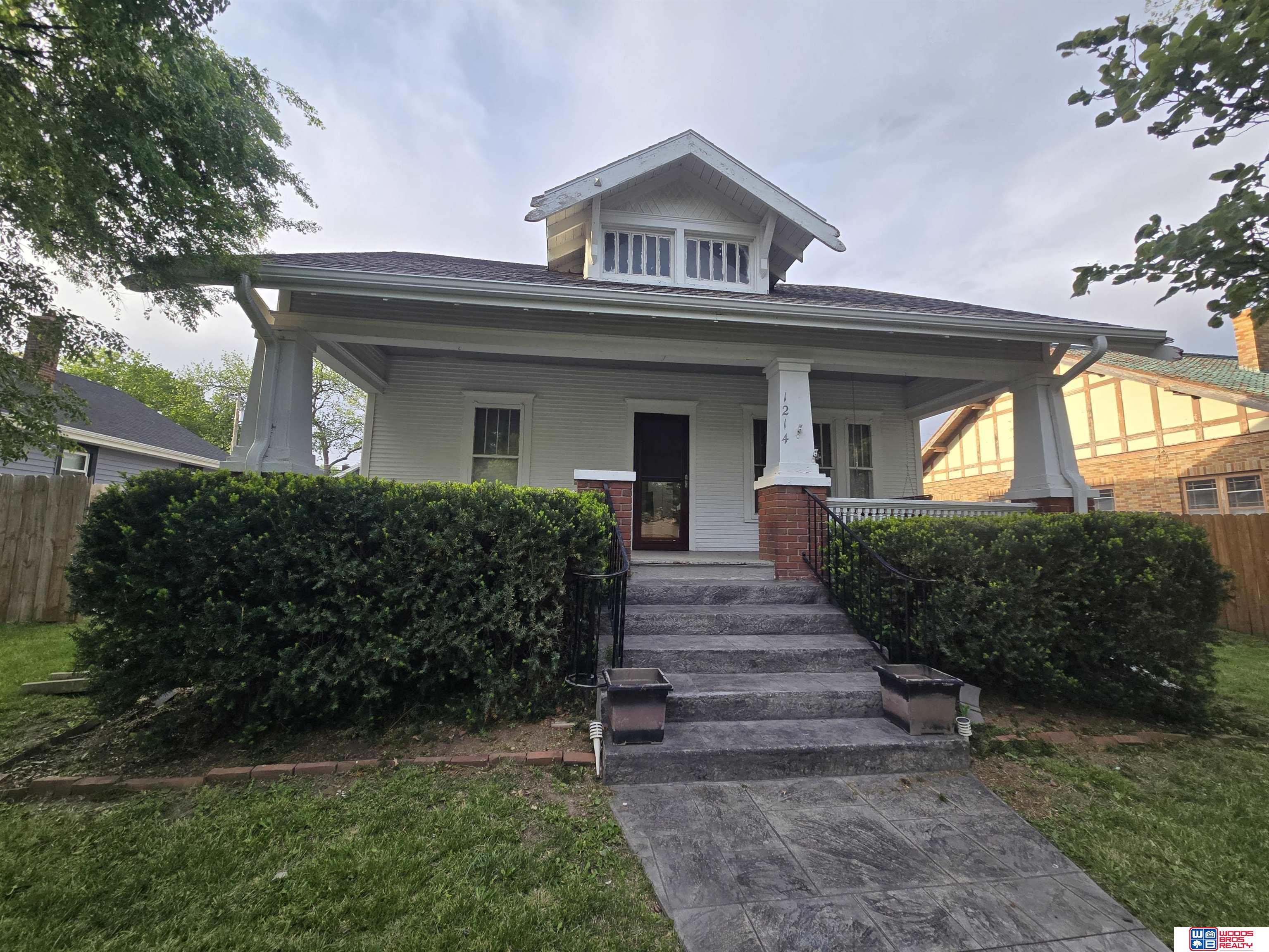 1214 Lincoln Street — photo