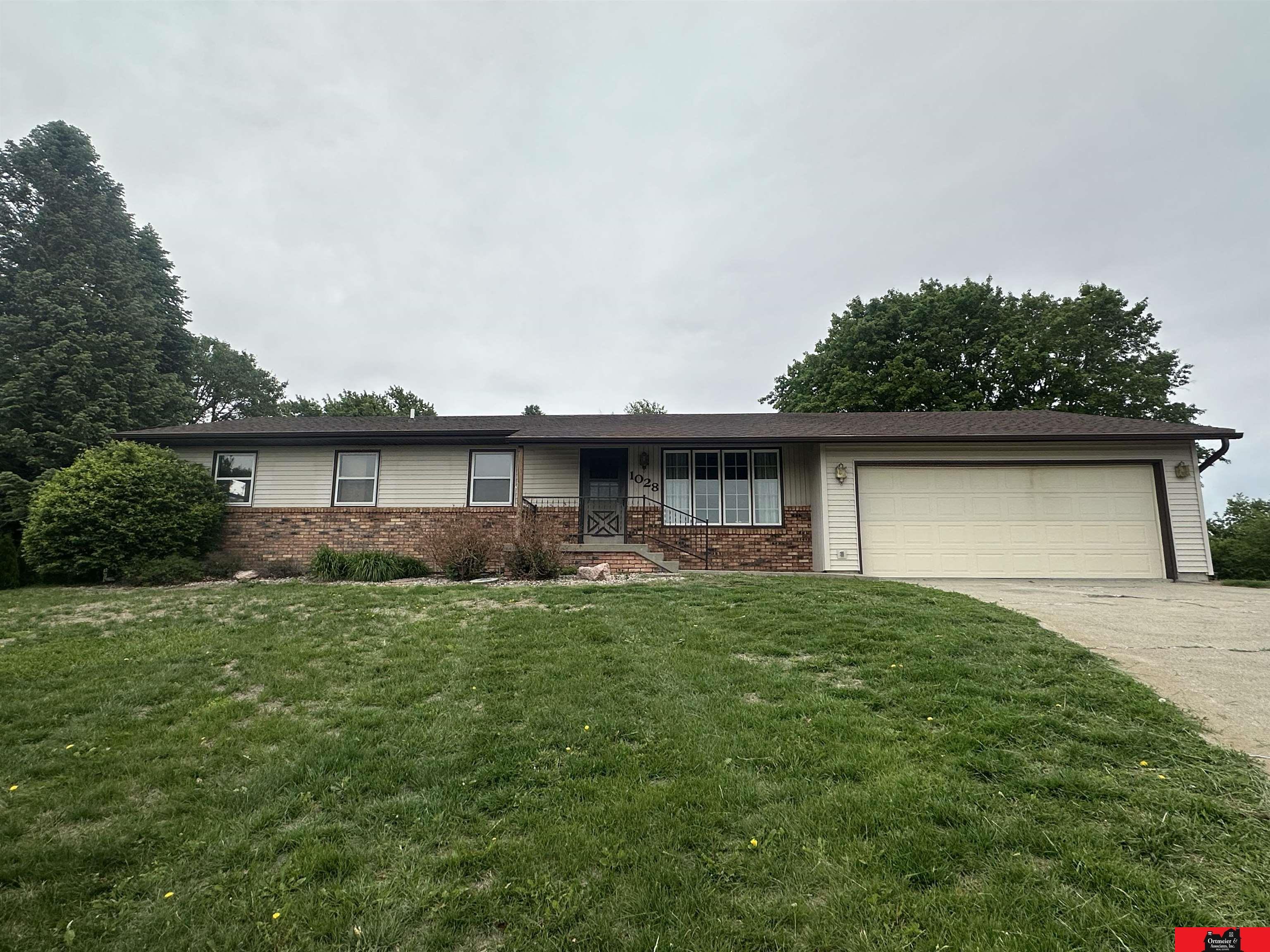1028 E Sheridan Street — photo