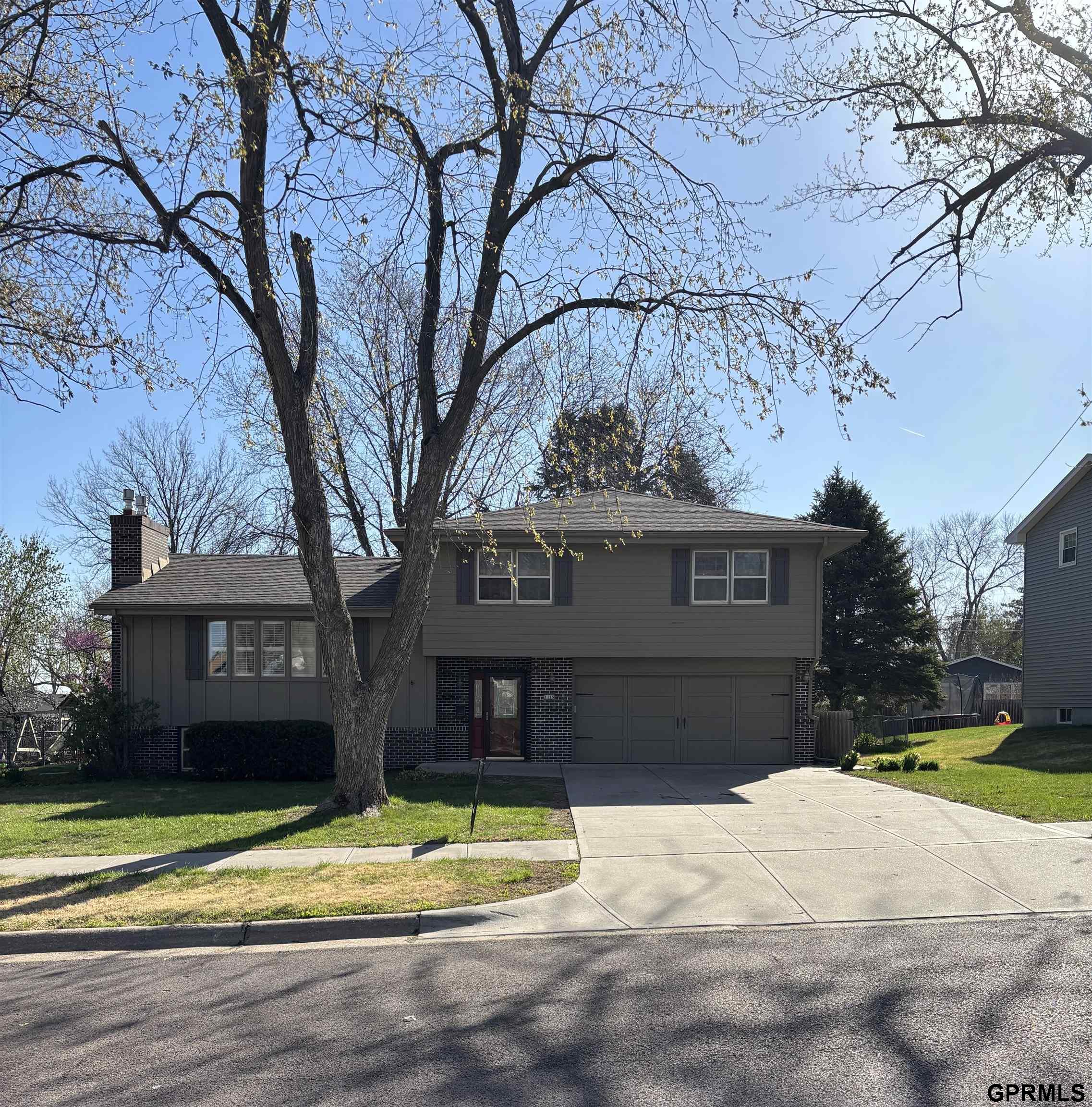 1115 Surrey Road — photo