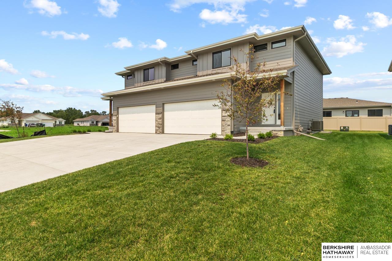 14812 Willow Street — photo