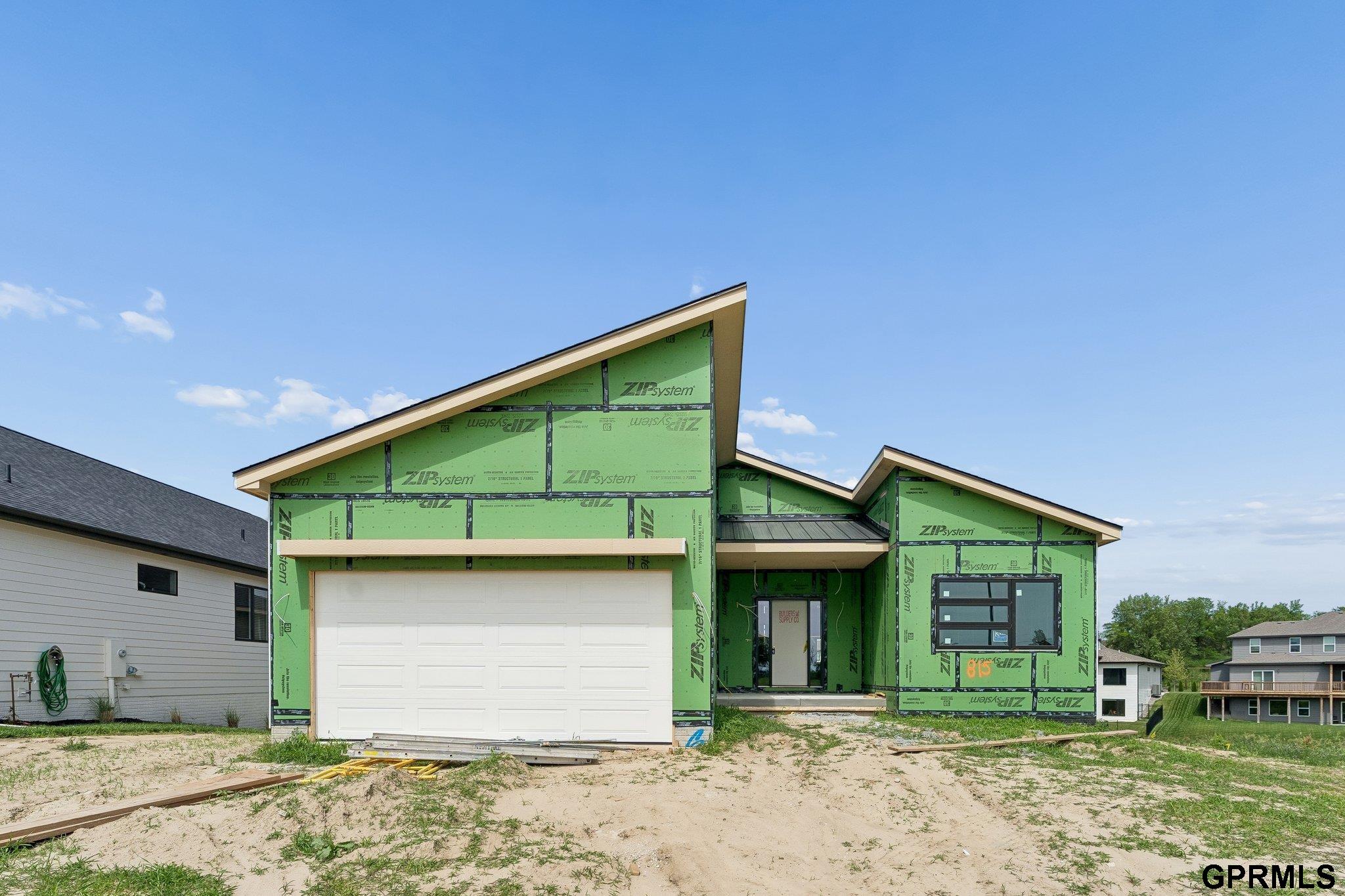 815 Courtyard Court — photo