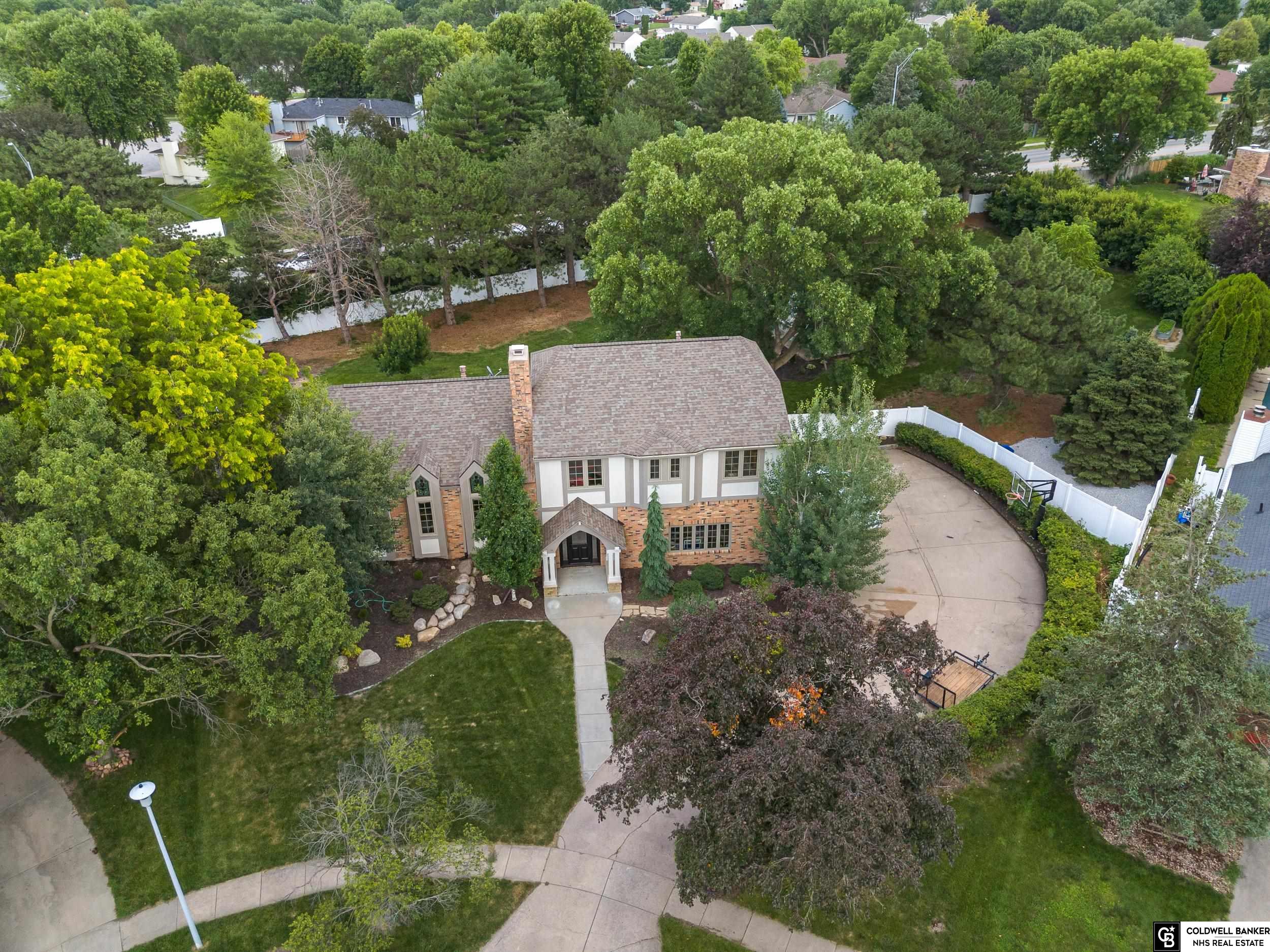 2601 Bretigne Circle — photo