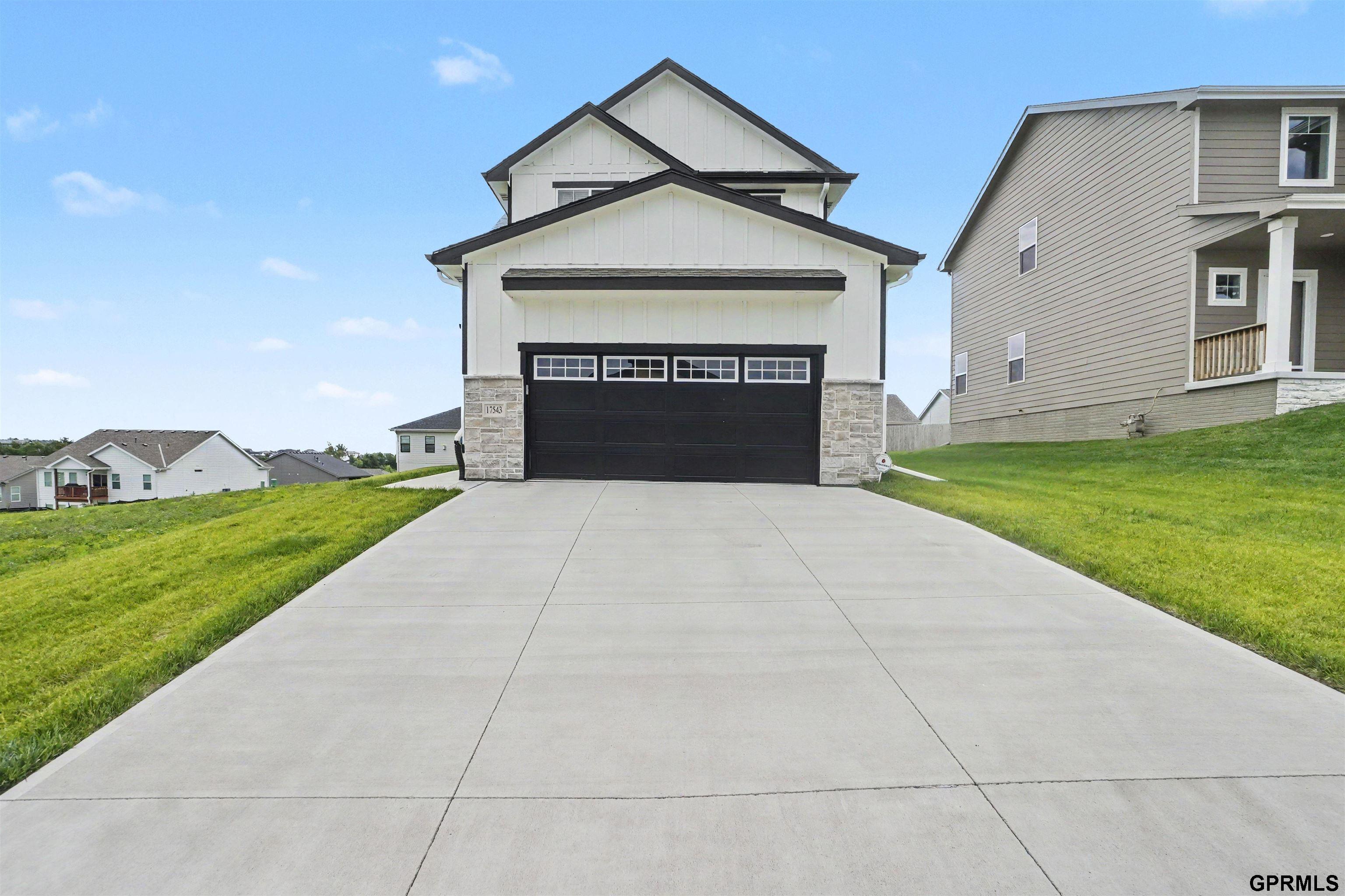 17543 Potter Street, Bennington, NE 68007 — photo 3