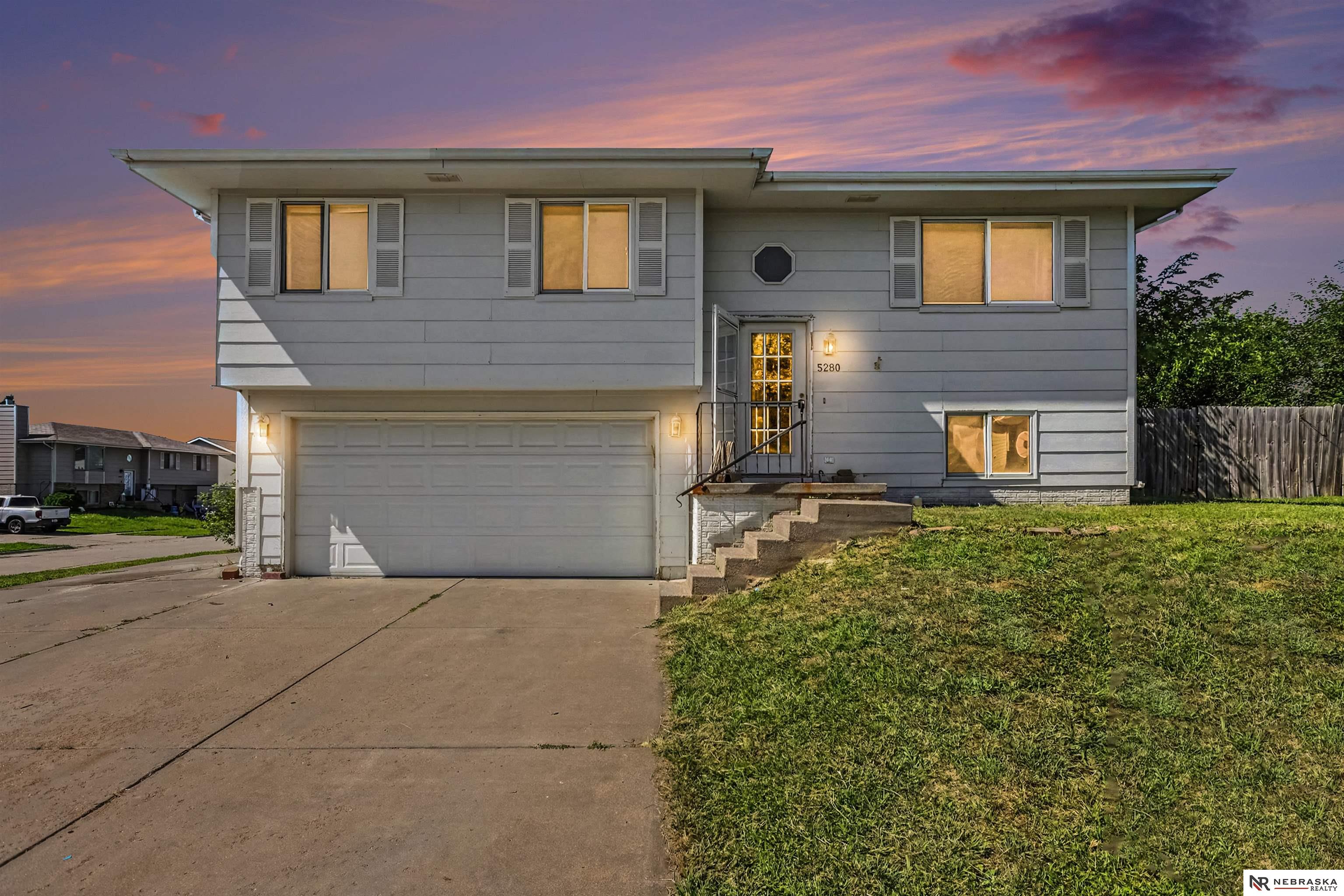 5280 W Thatcher Lane — photo