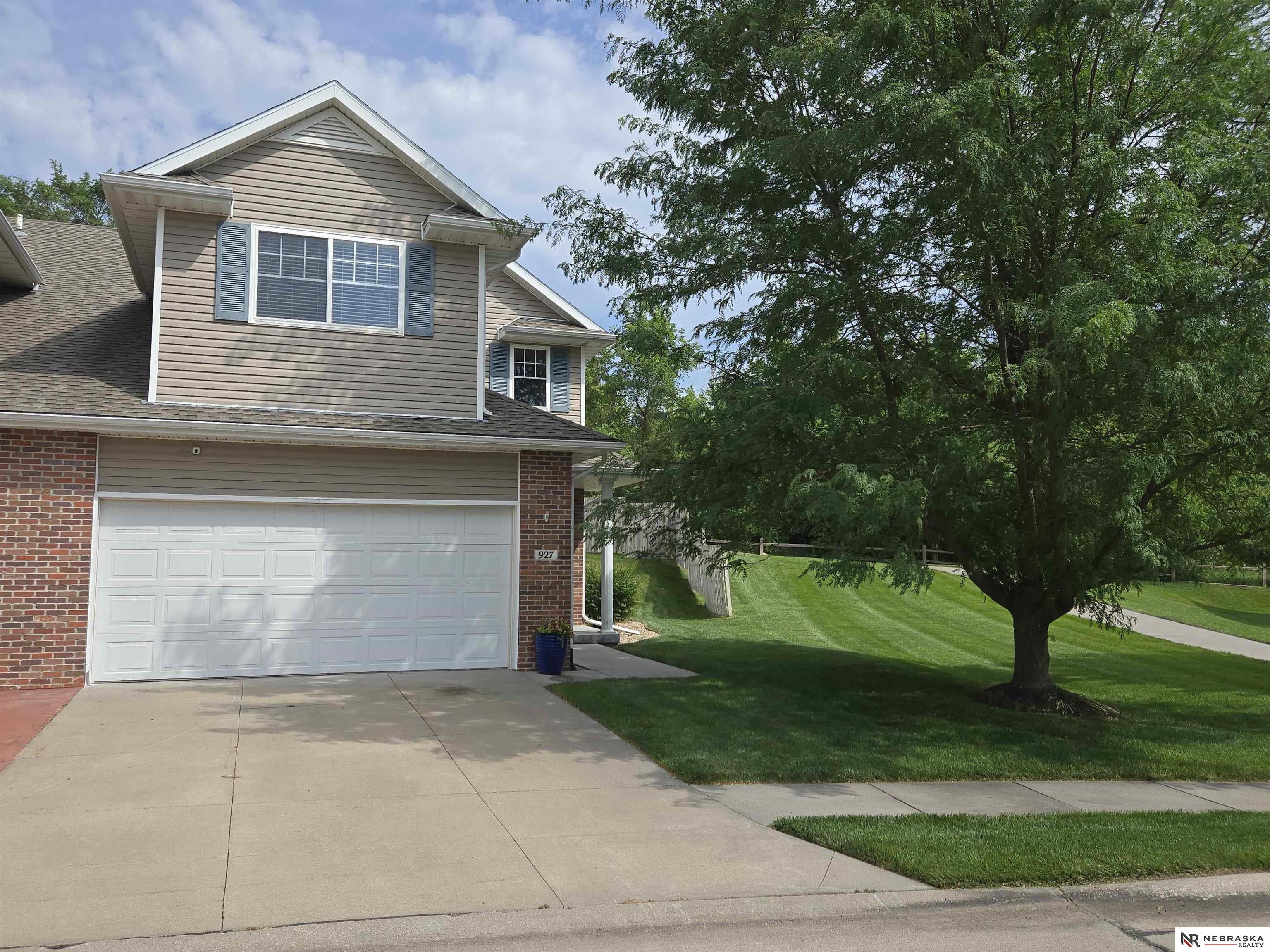 927 Carlton Circle — photo