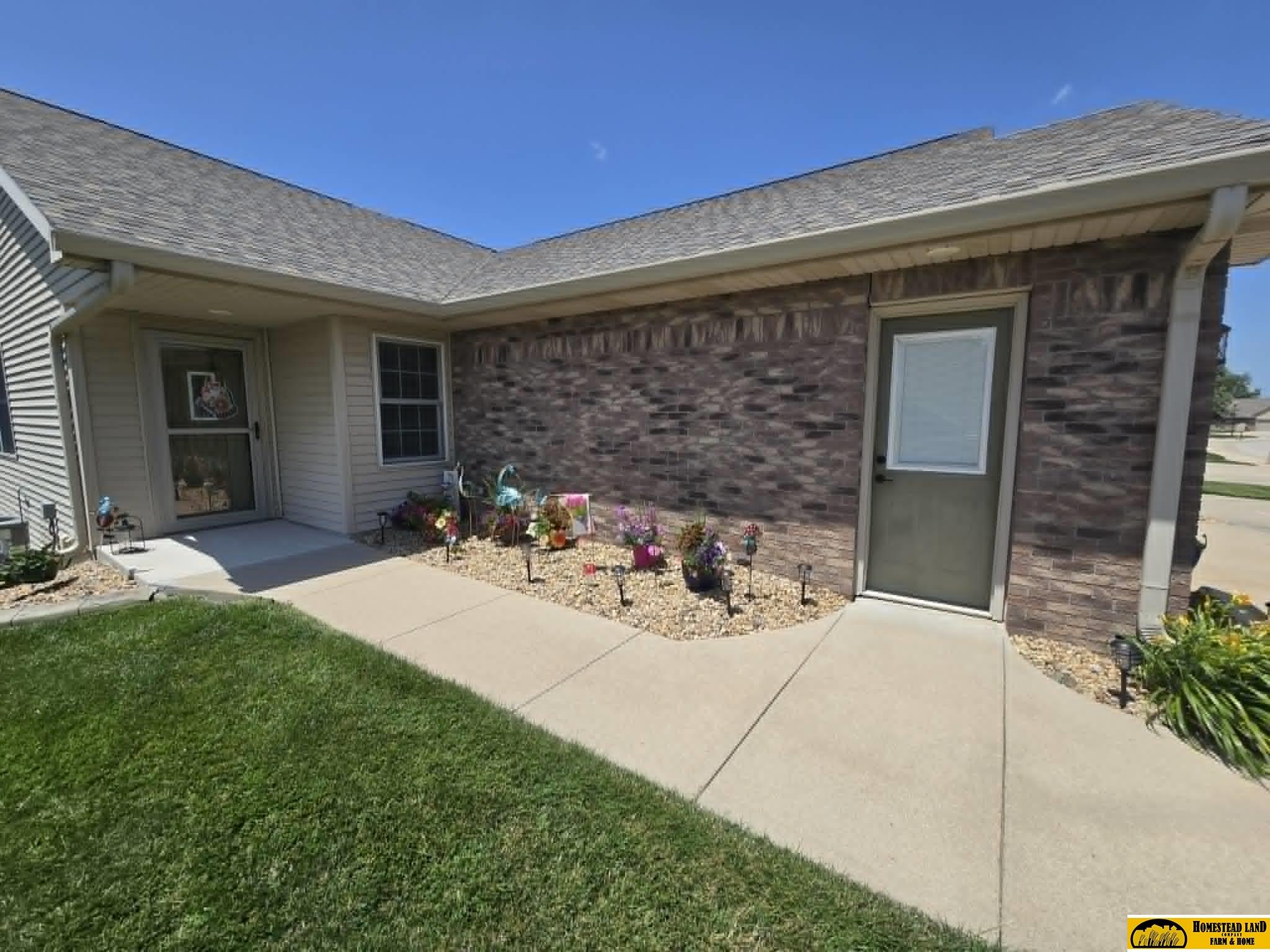 613 Springview Circle — photo