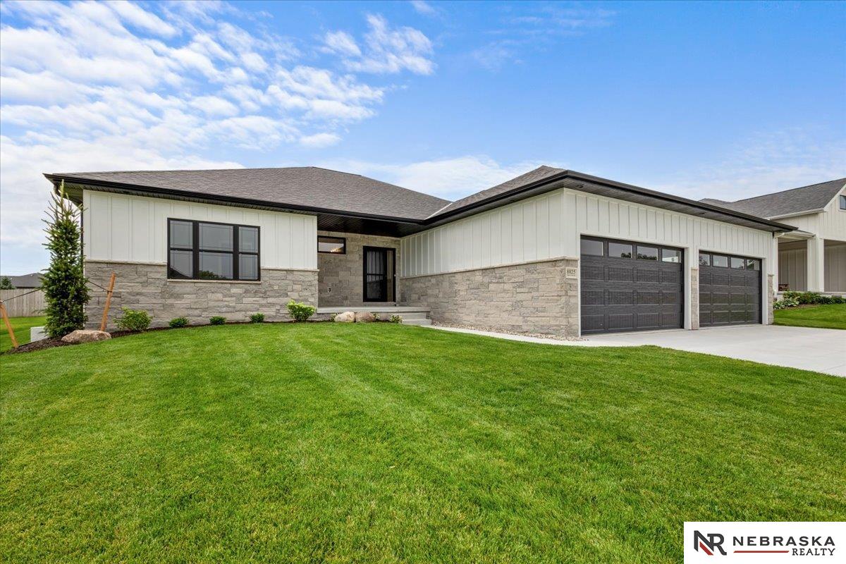 8825 Ranch Gate Road — photo