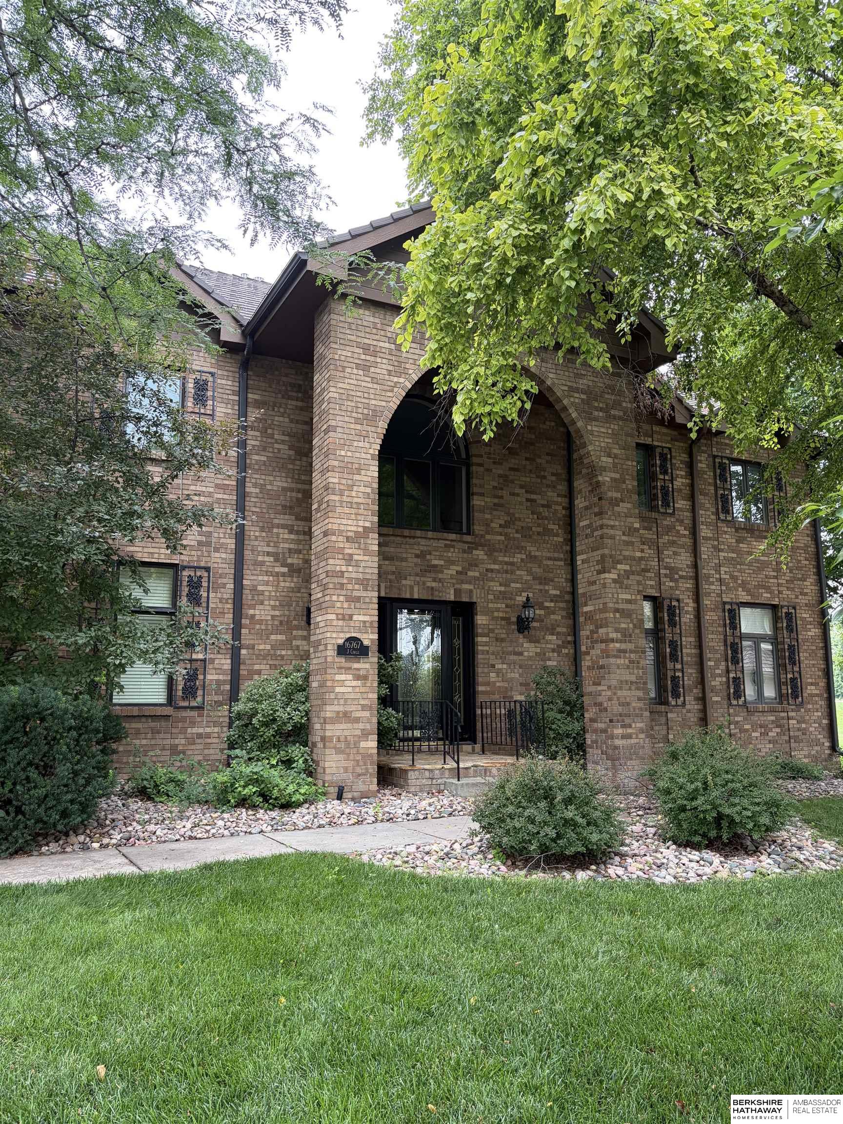 16767 J Circle — photo