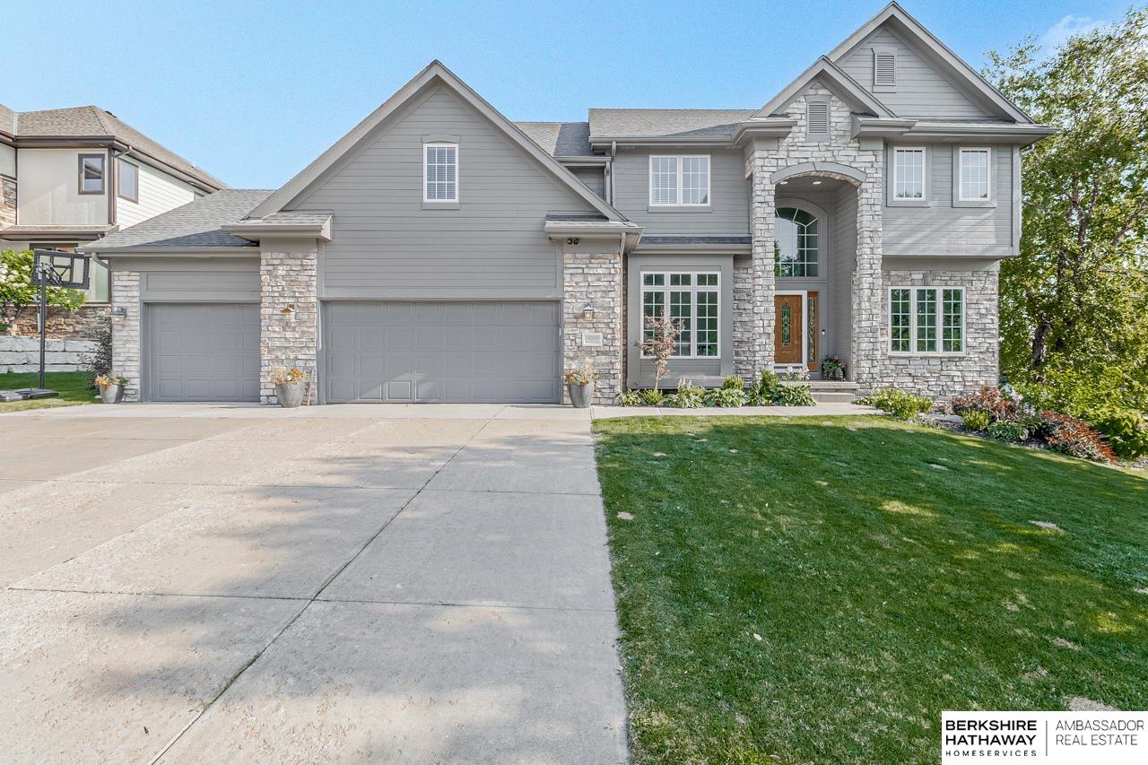 19209 Taylor Circle — photo