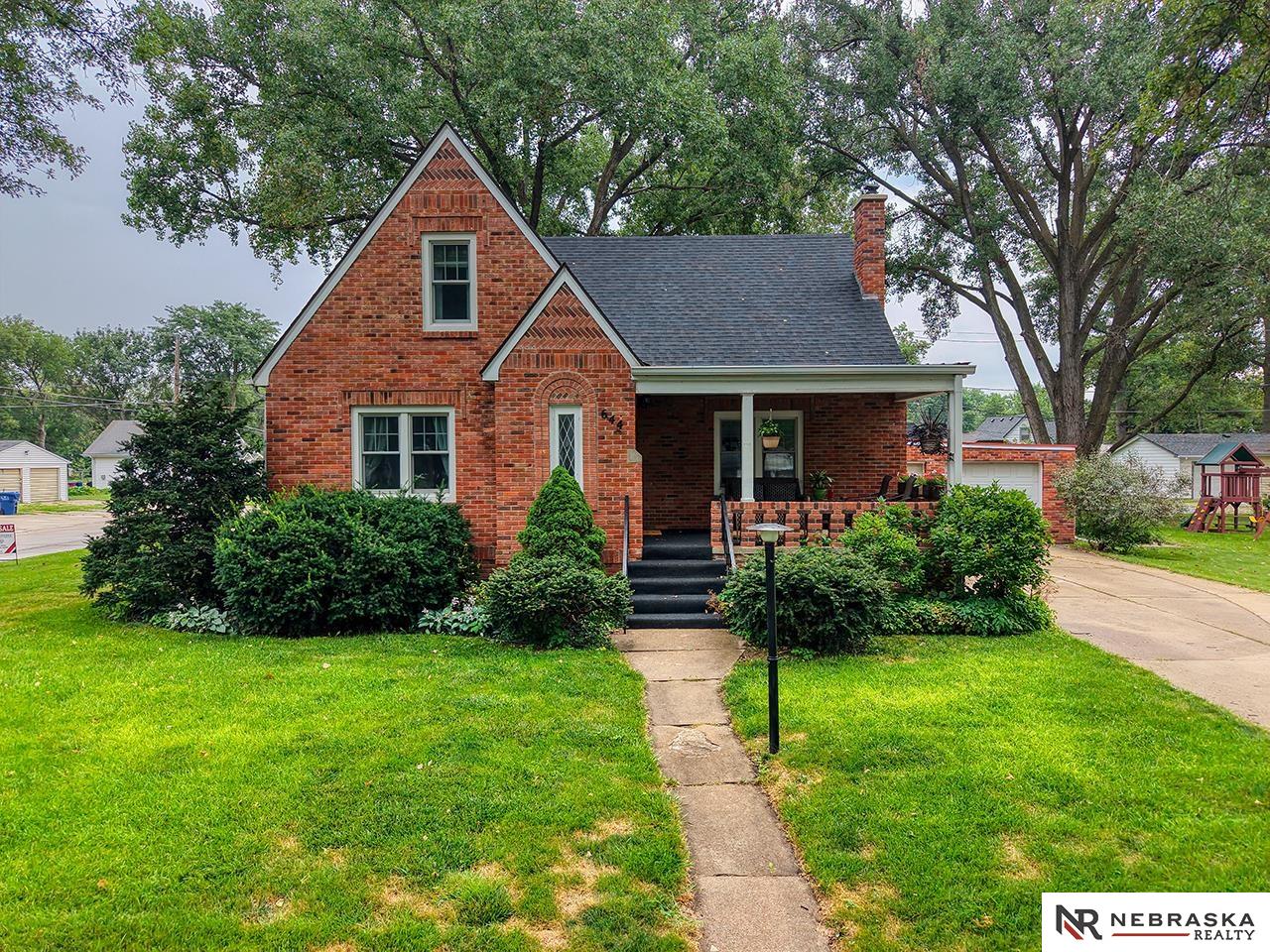 644 Linden Avenue — photo