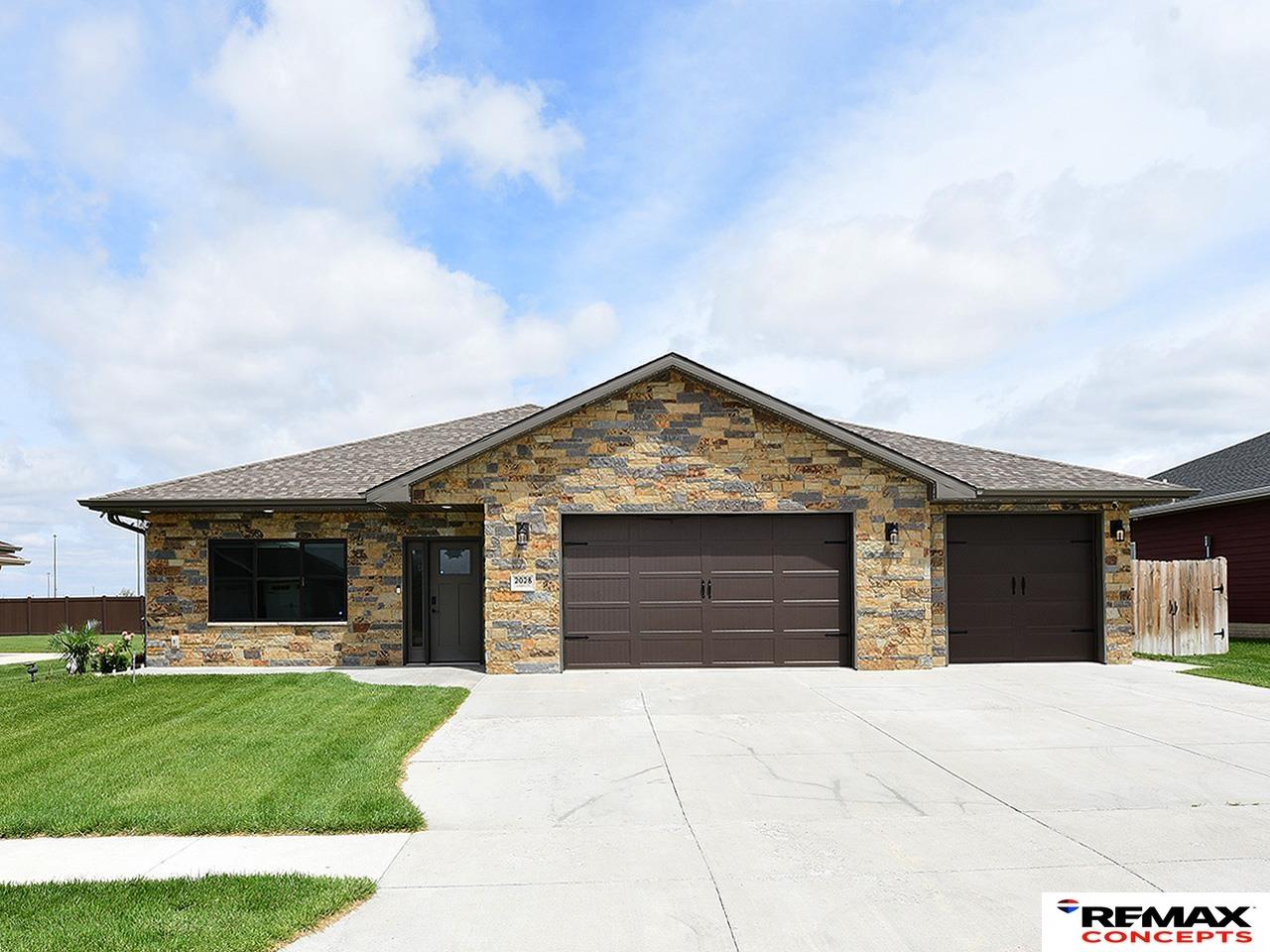 2028 Eastgate Drive — photo