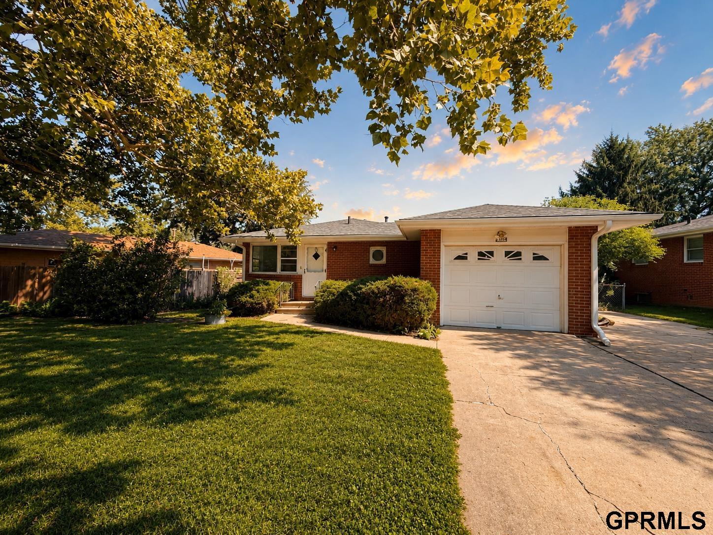 7130 Englewood Drive — photo