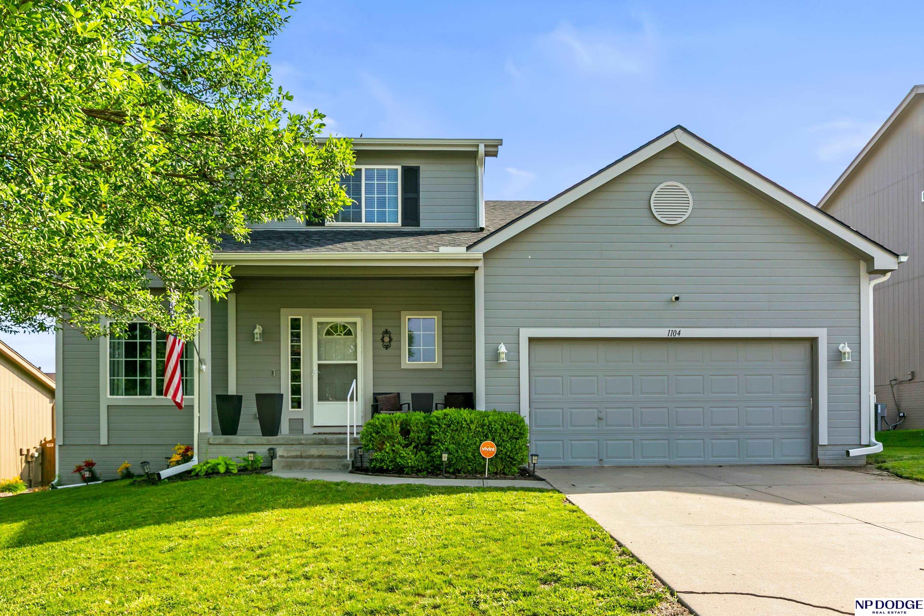 1104 Valleyview Drive — photo