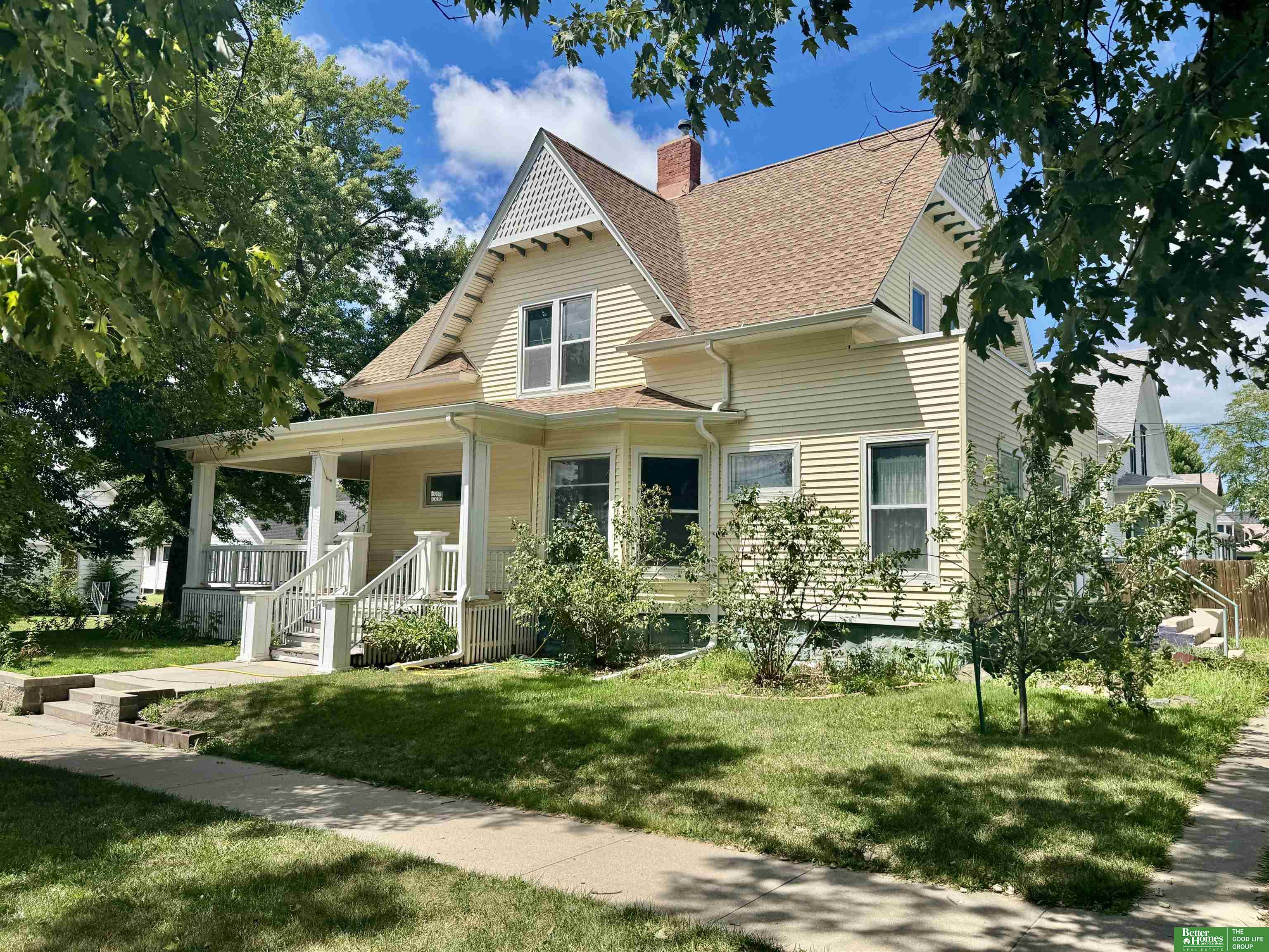 1000 N Burlington Drive — photo