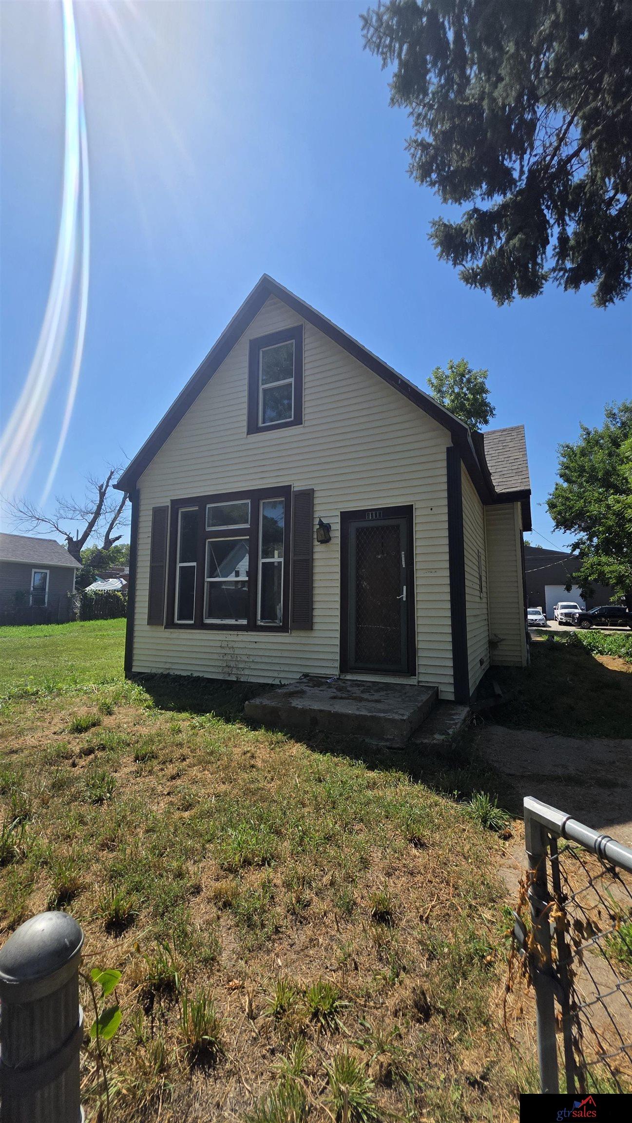 4025 Charles Street — photo
