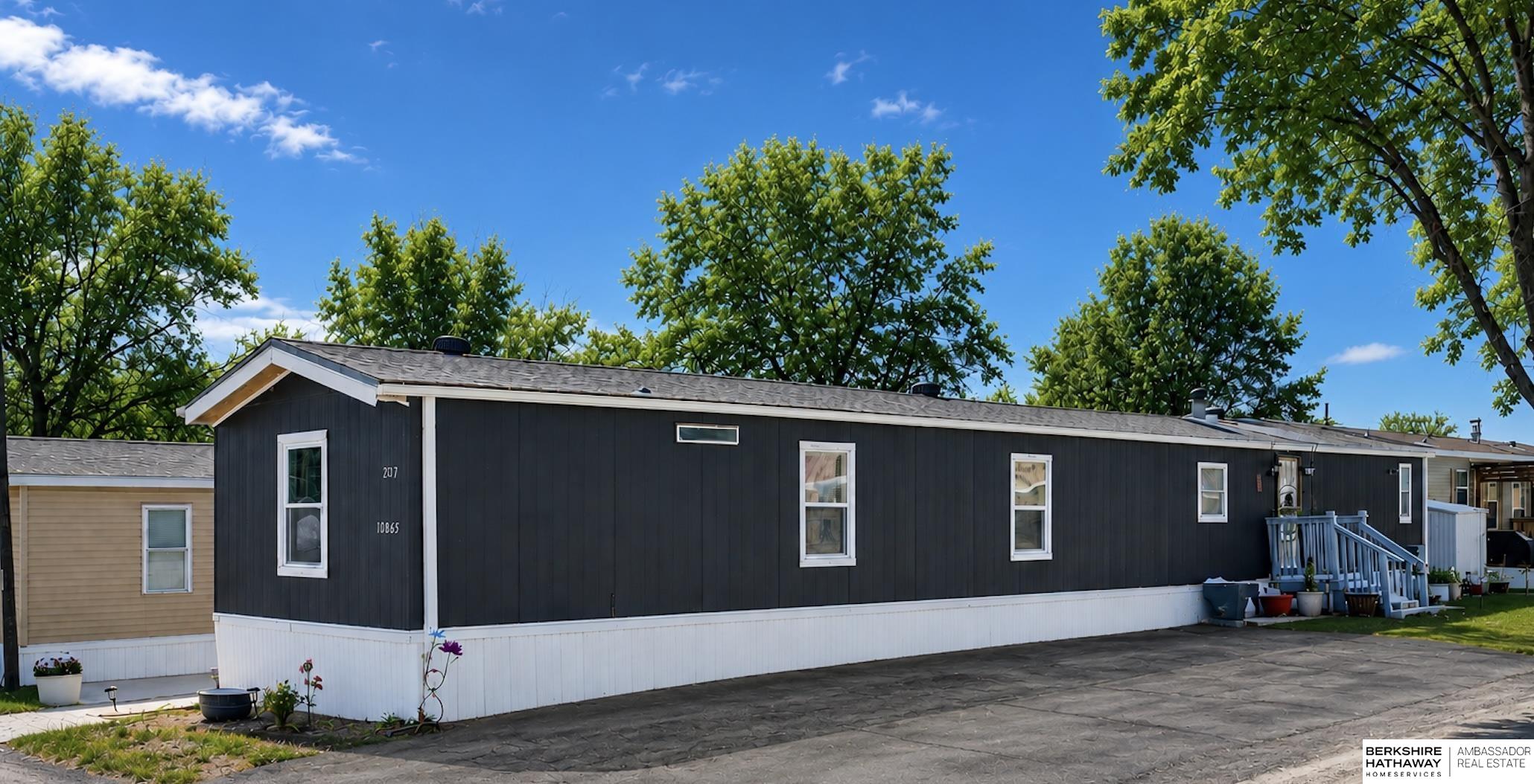 12845 Manderson Plaza Lot 217 — photo