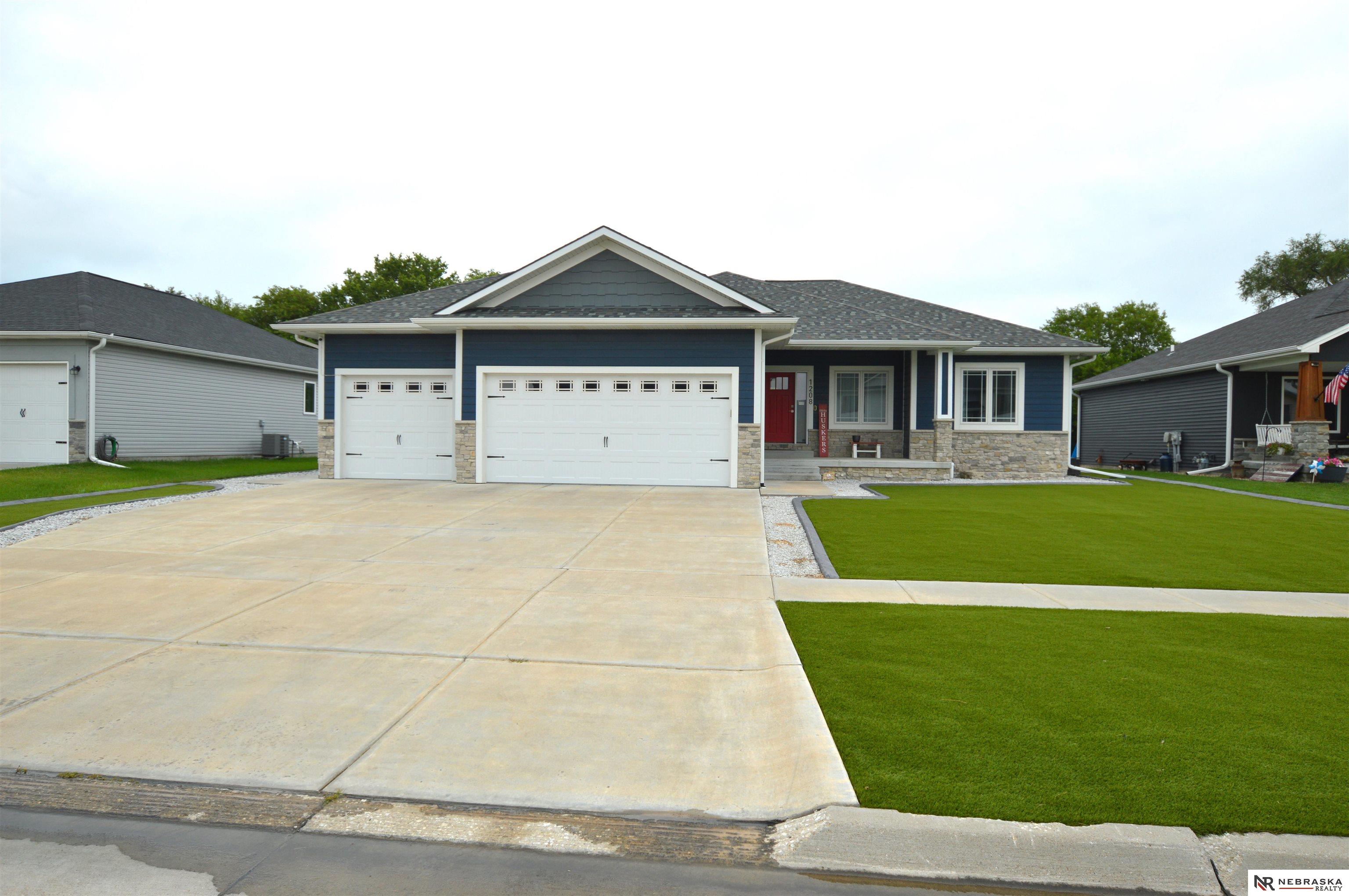 1208 Olivia Drive — photo