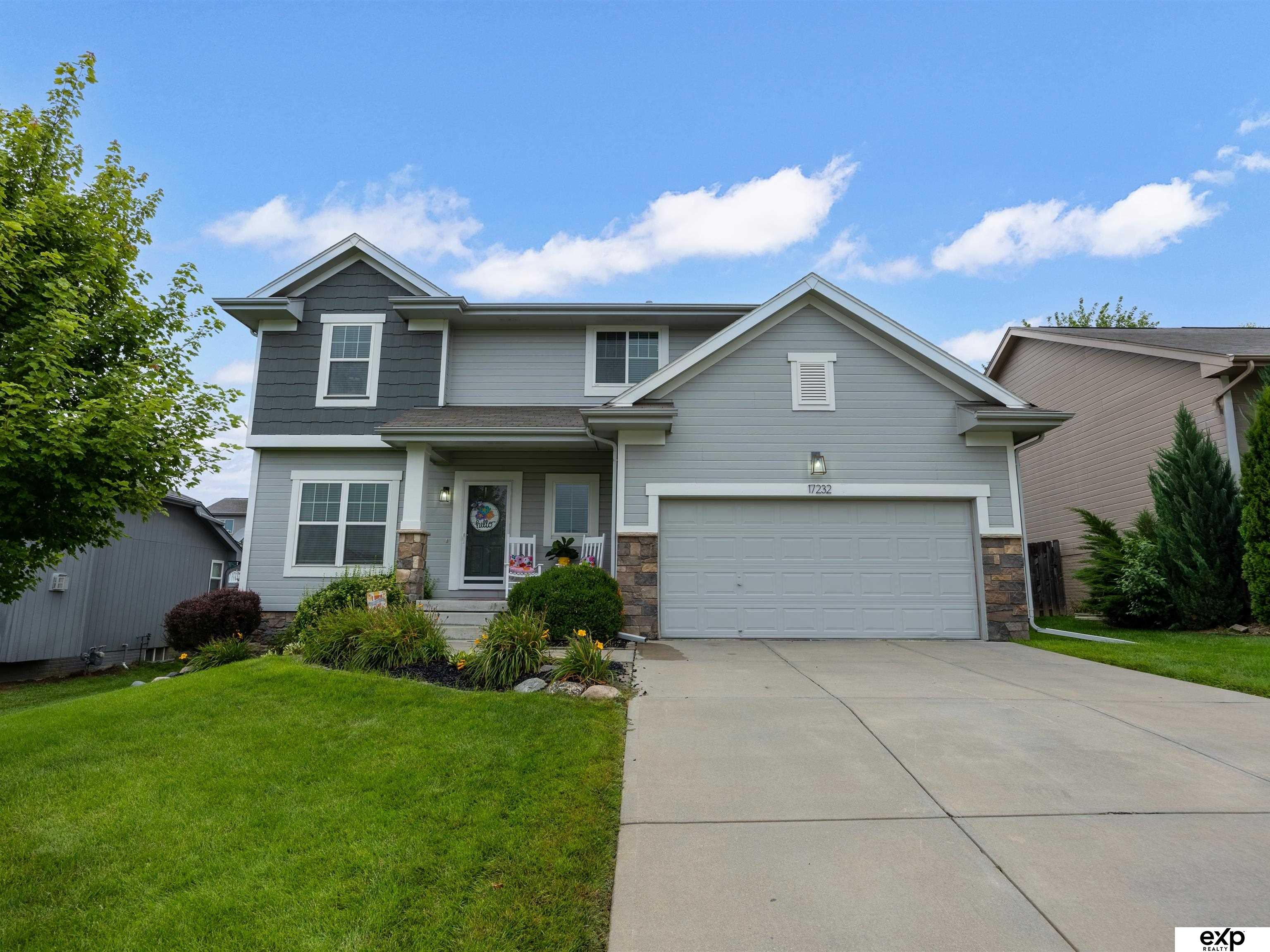 17232 Palisades Drive — photo