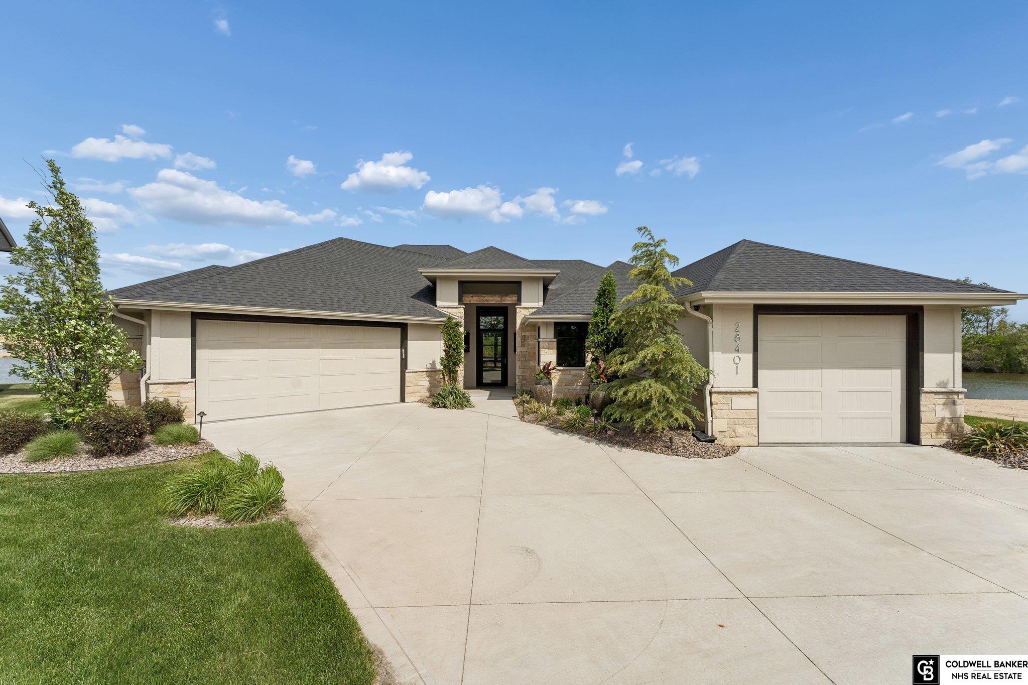 28401 Laurel Circle — photo