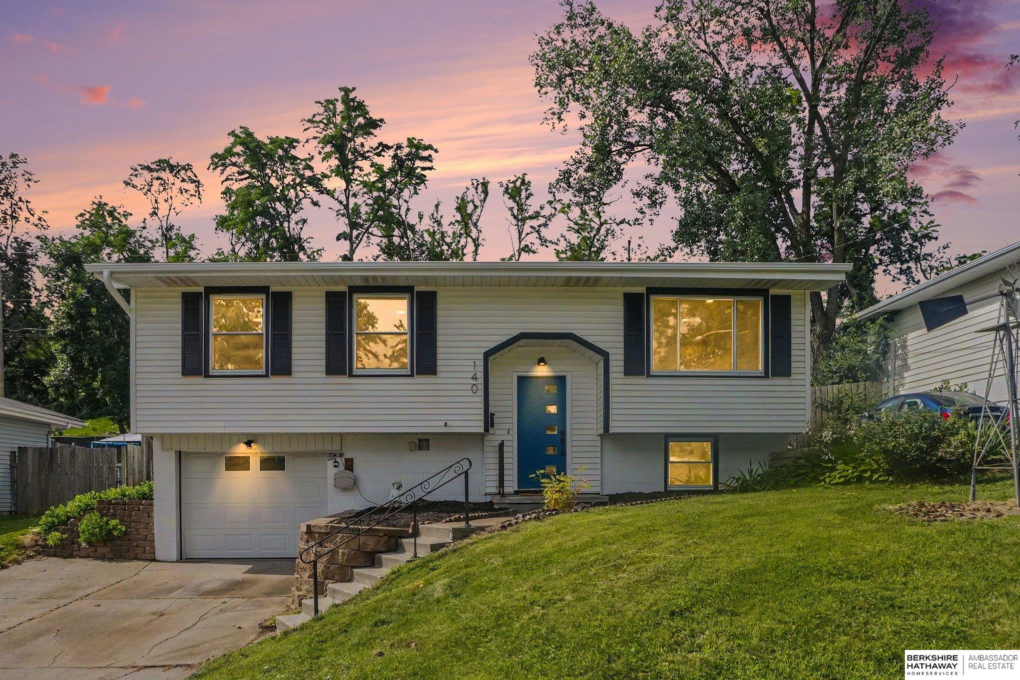 140 Debra Avenue — photo