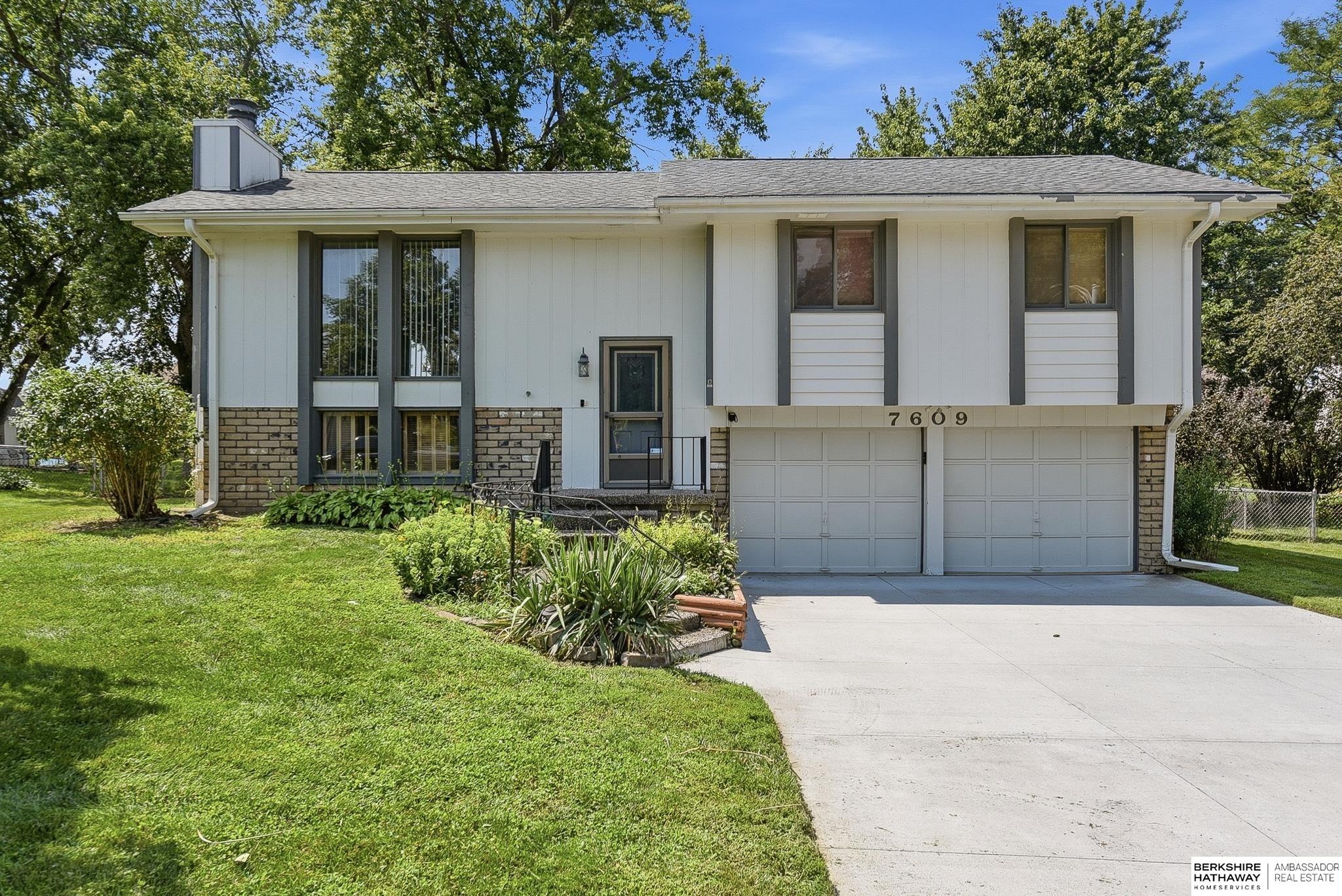 7609 Emiline Street — photo