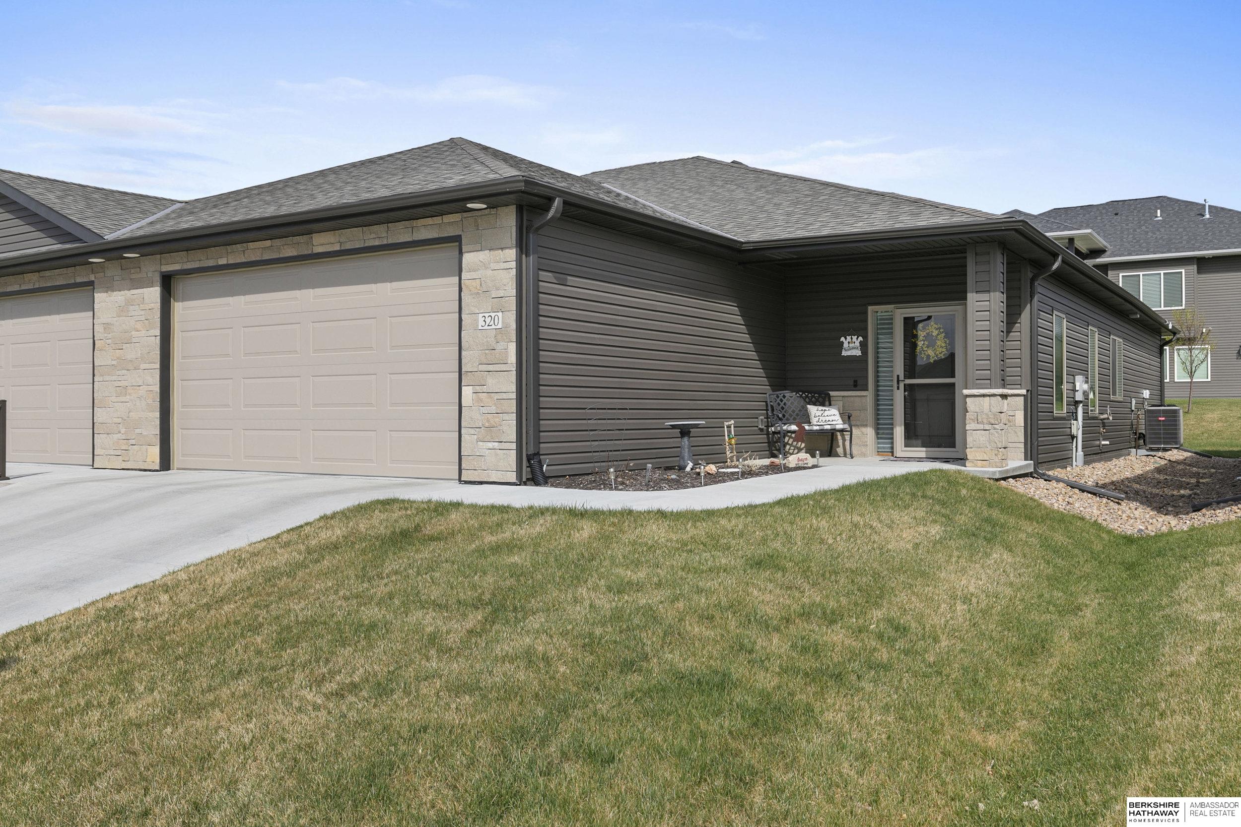 320 Deep Water Drive — photo